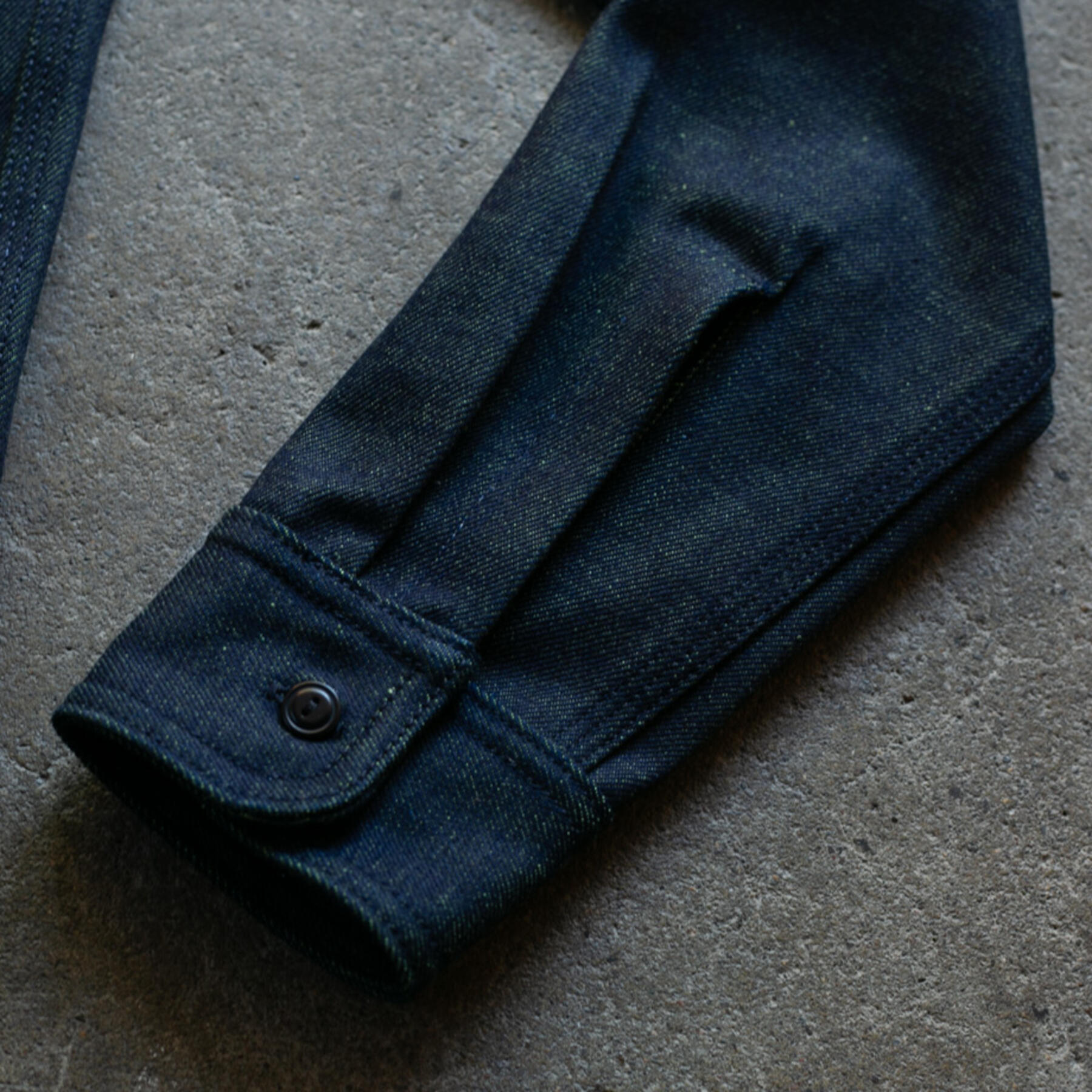 gustin #68 indigo x neon green workshirt