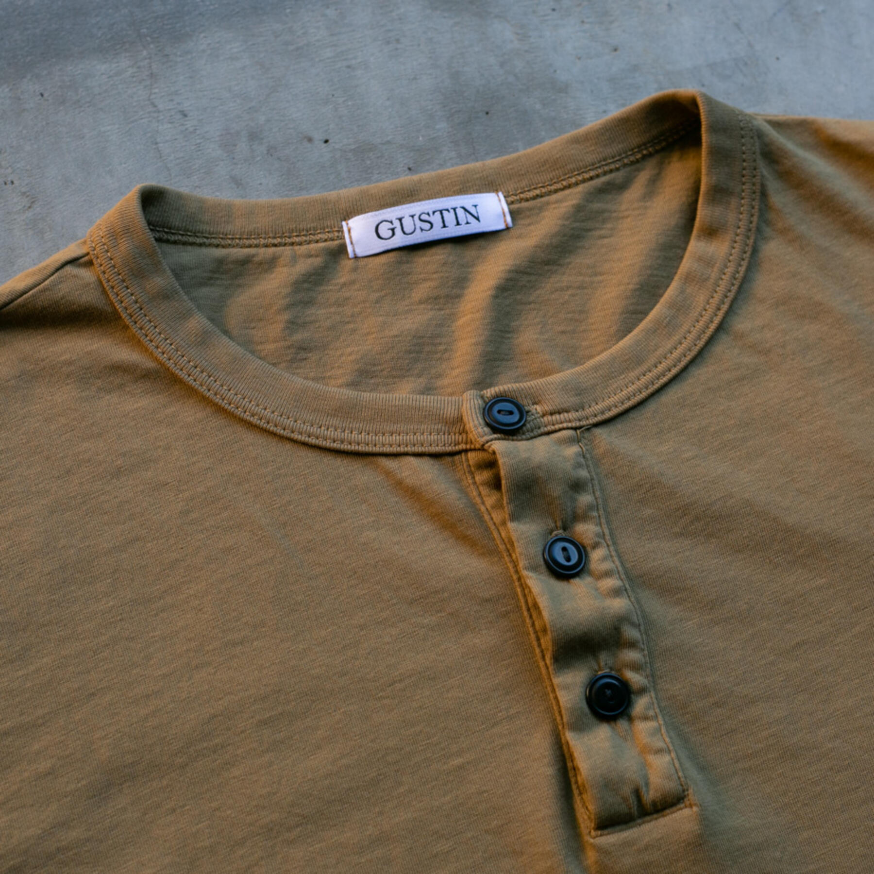 gustin henley - gold khaki