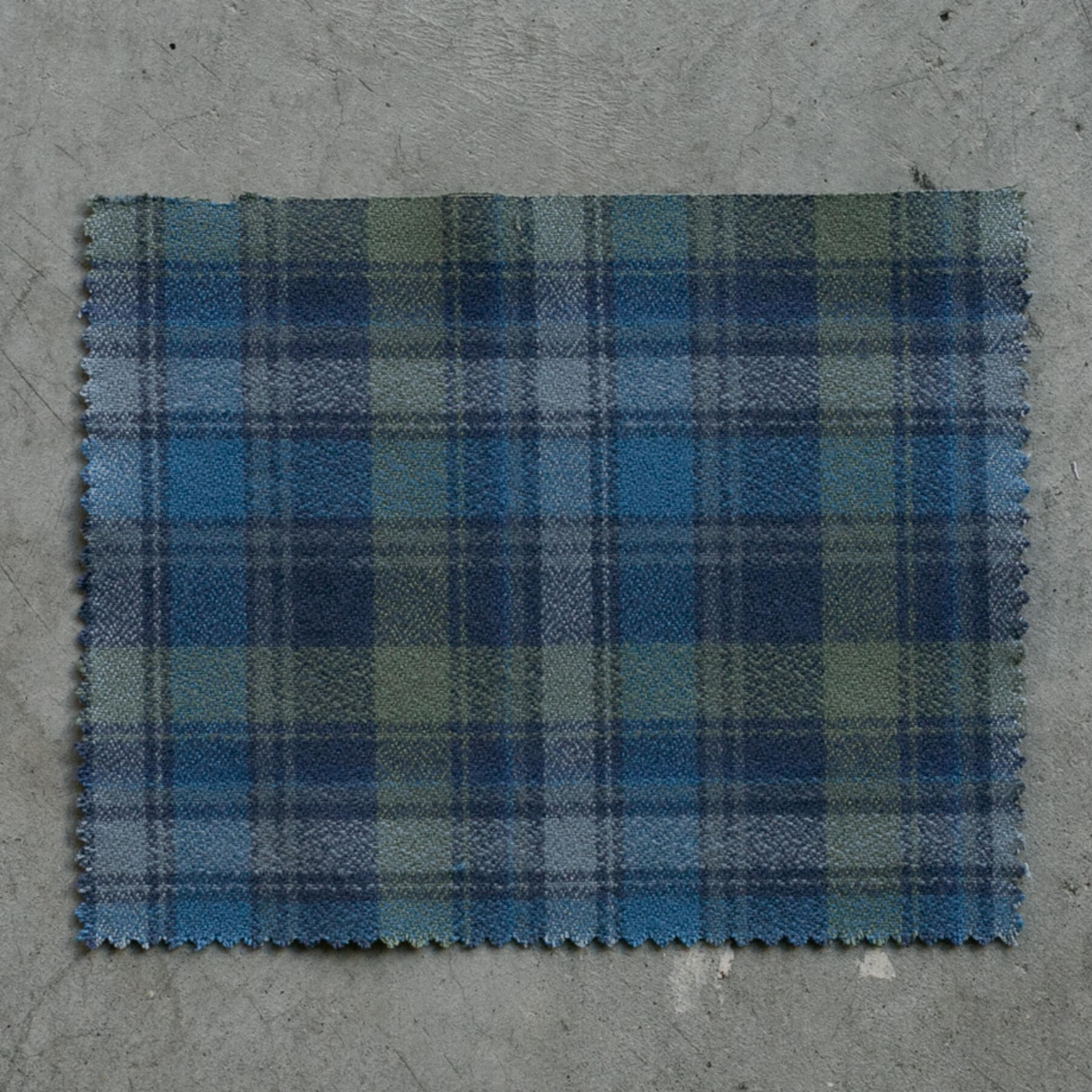 gustin #815 organic window pane flannel - navy moss