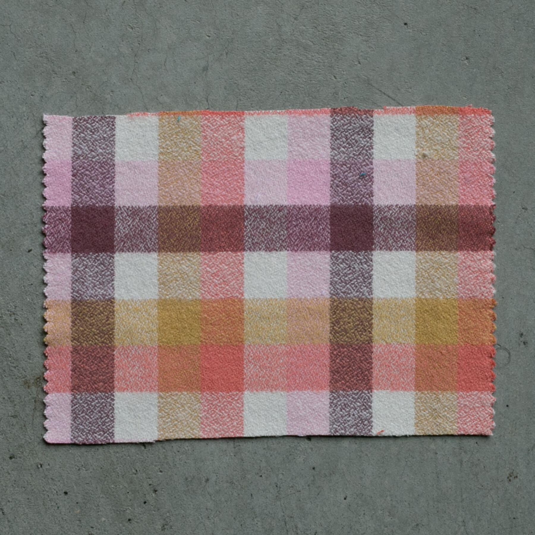 gustin #824 organic retro checks - sunrise