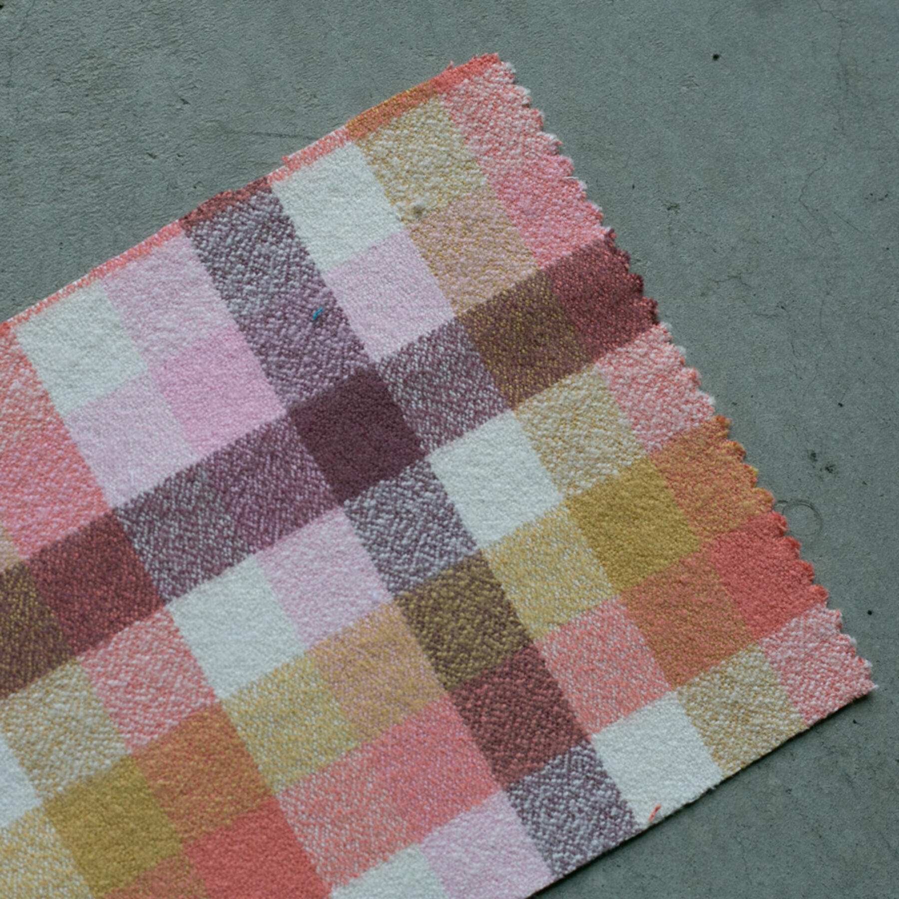 gustin #824 organic retro checks - sunrise