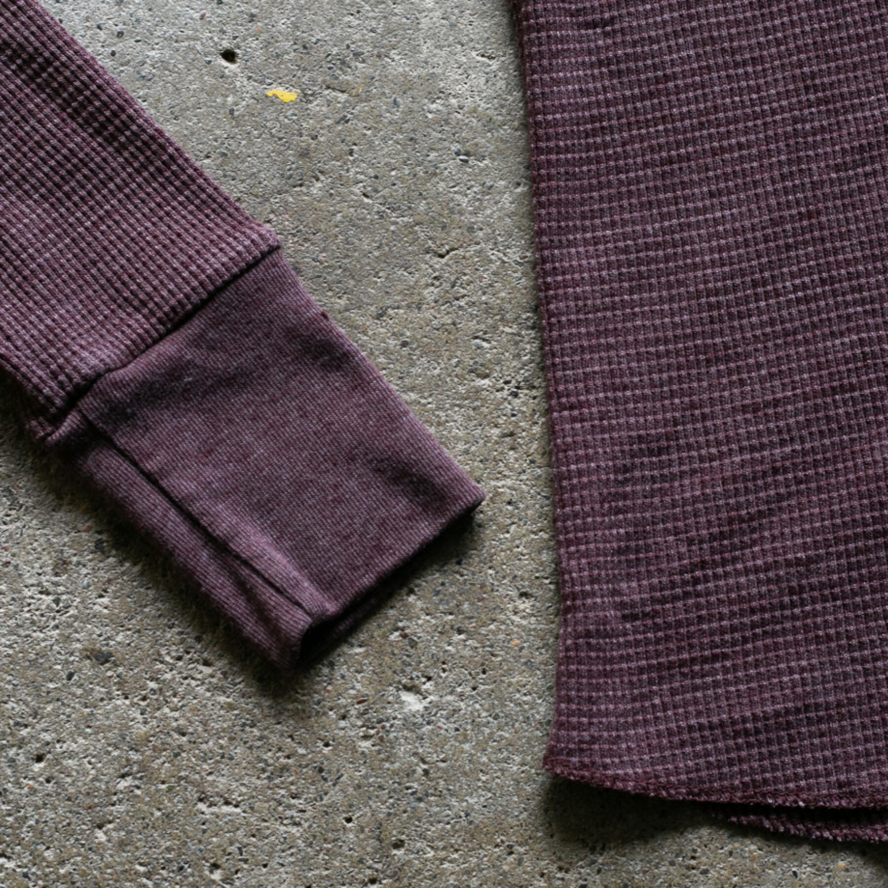 gustin waffle henley - oxblood