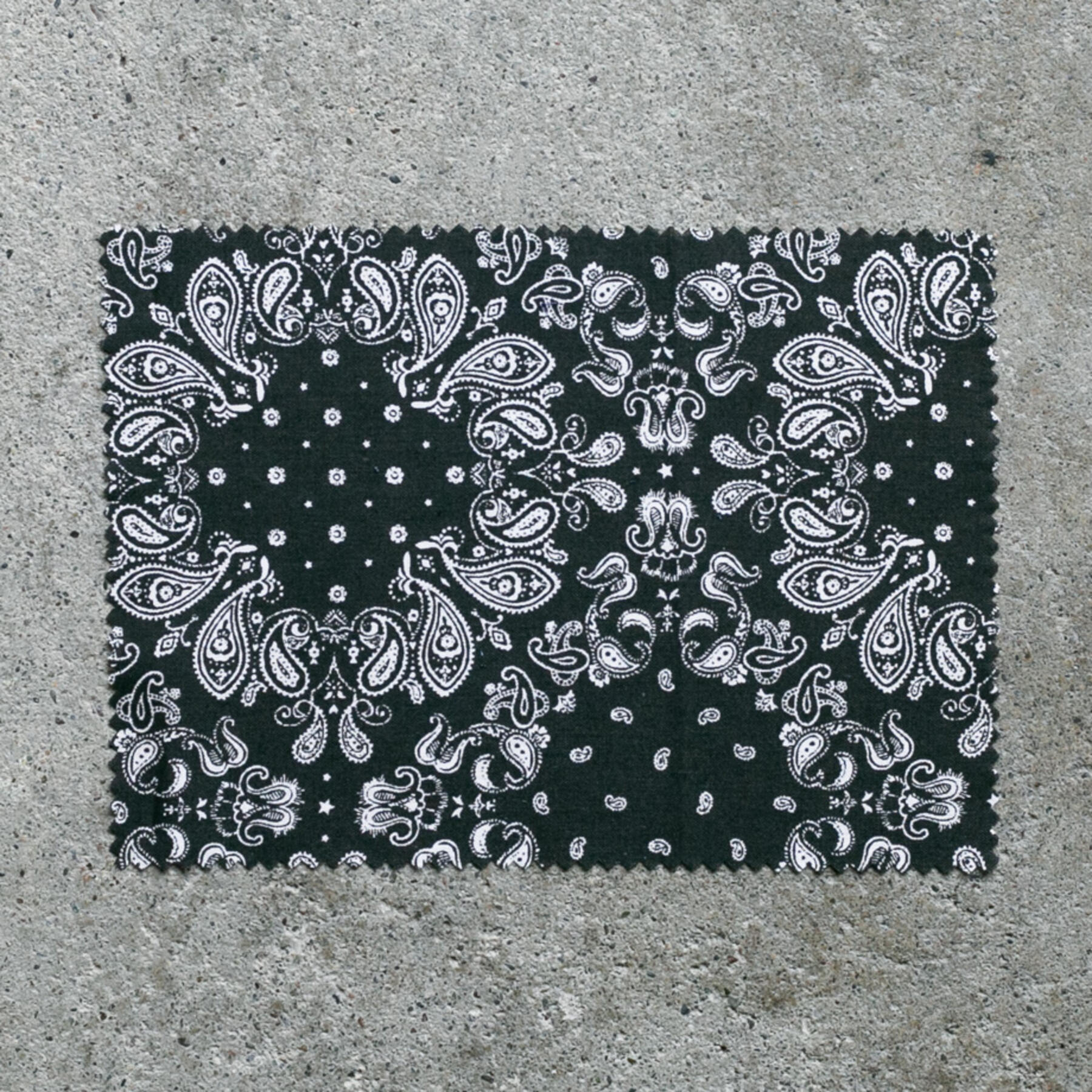 gustin #829 japan paisley - black