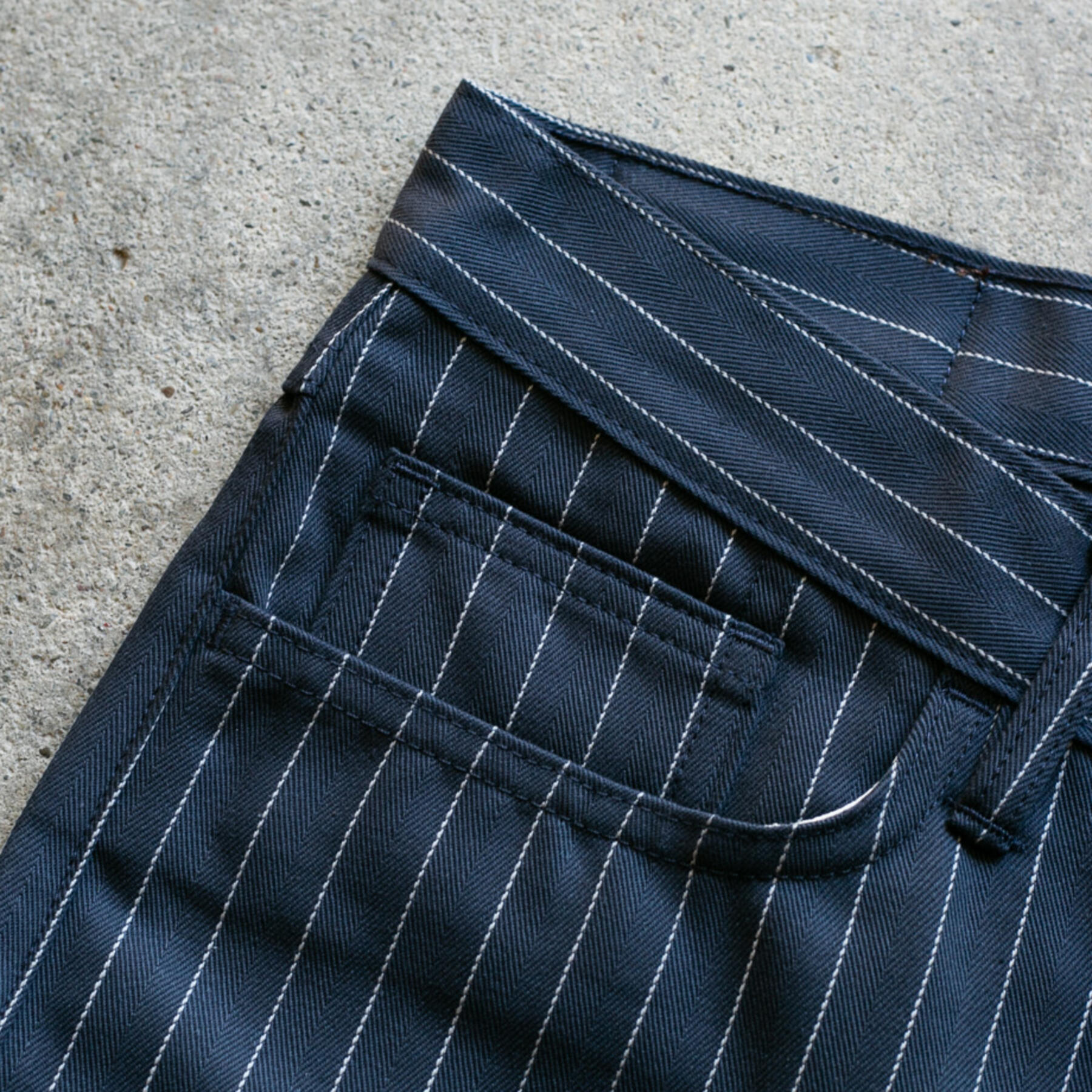 gustin #104 japan pinstripe herringbone 5 pocket - navy
