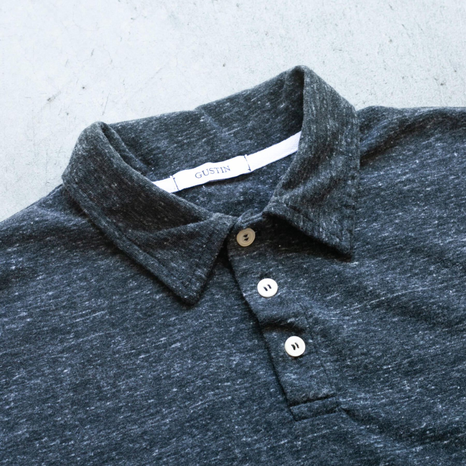 gustin heather polo - charcoal