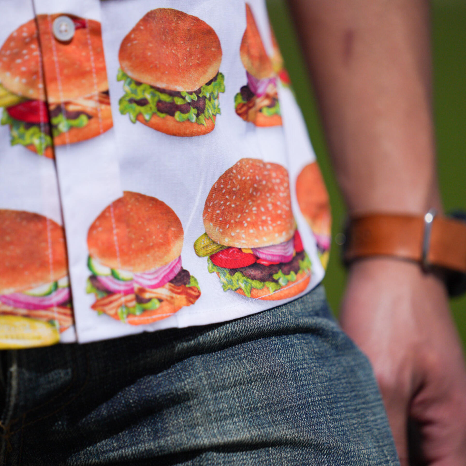 gustin #836 big burgers short sleeve shirt