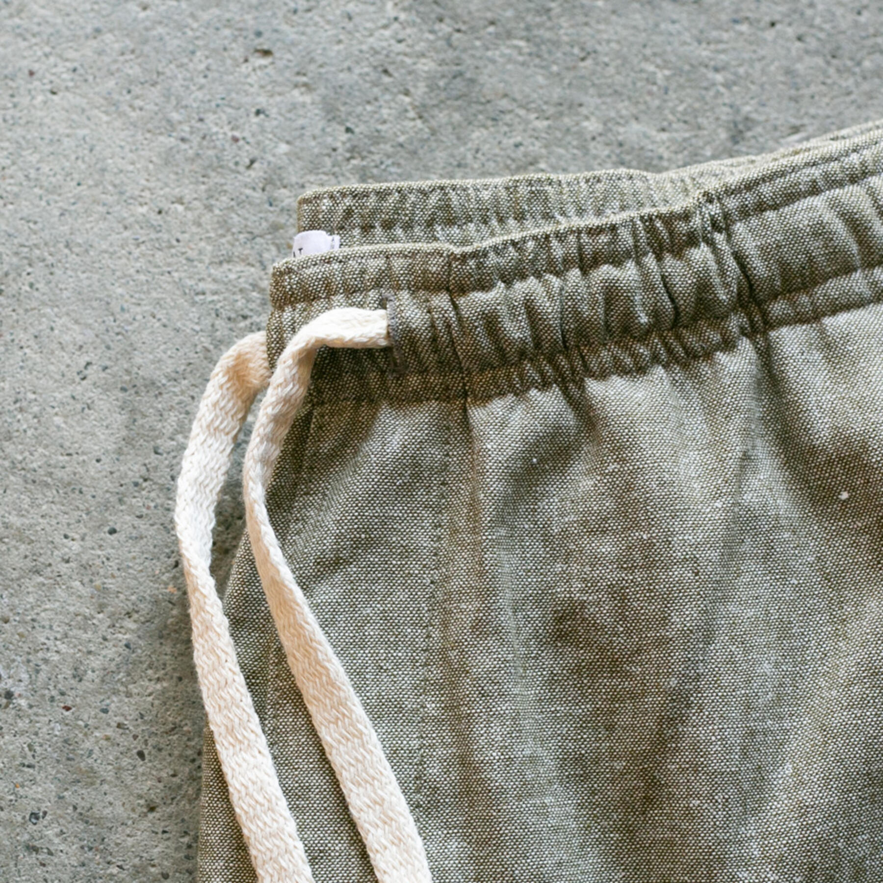 gustin linen chambray joggers - olive