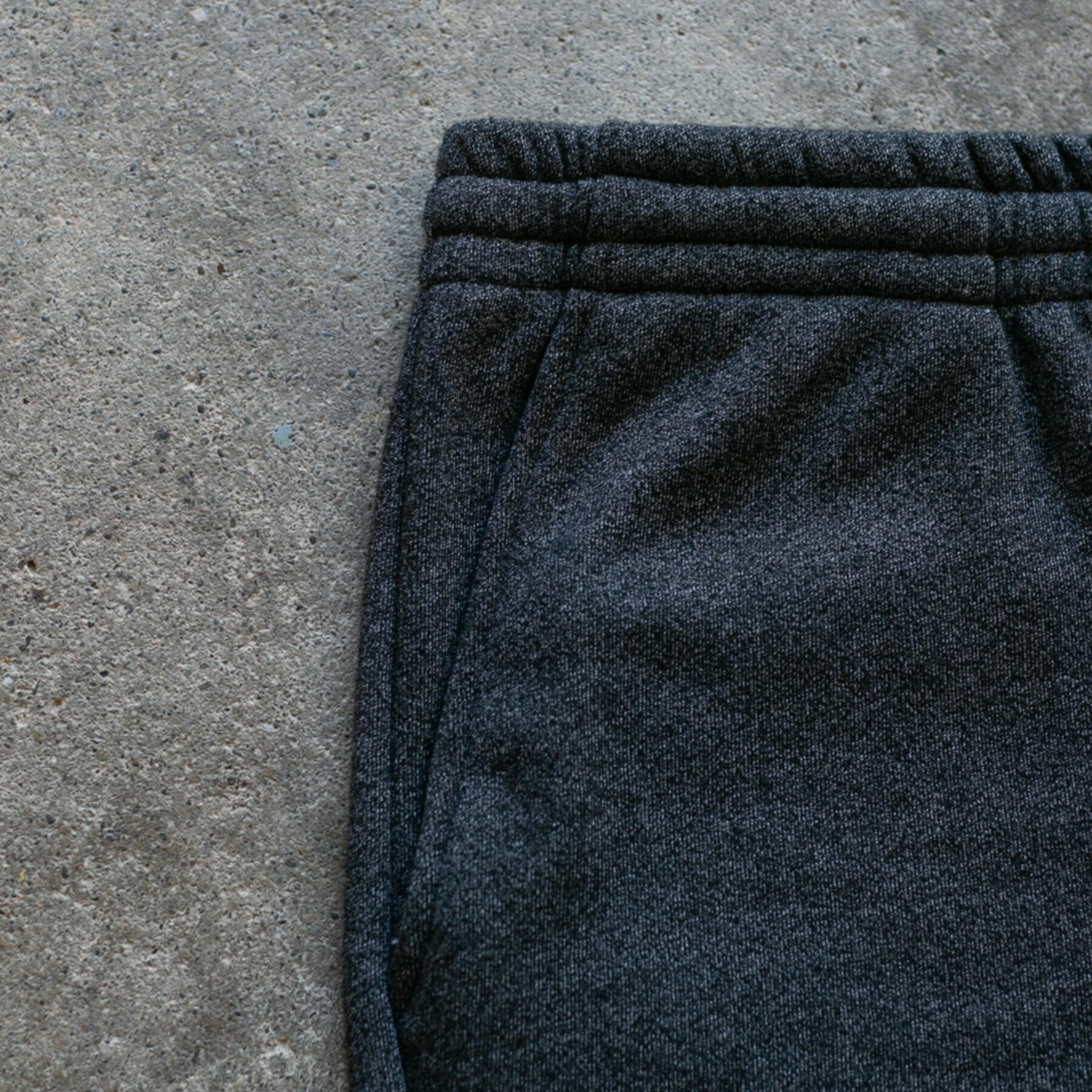 gustin black heather sweatshorts