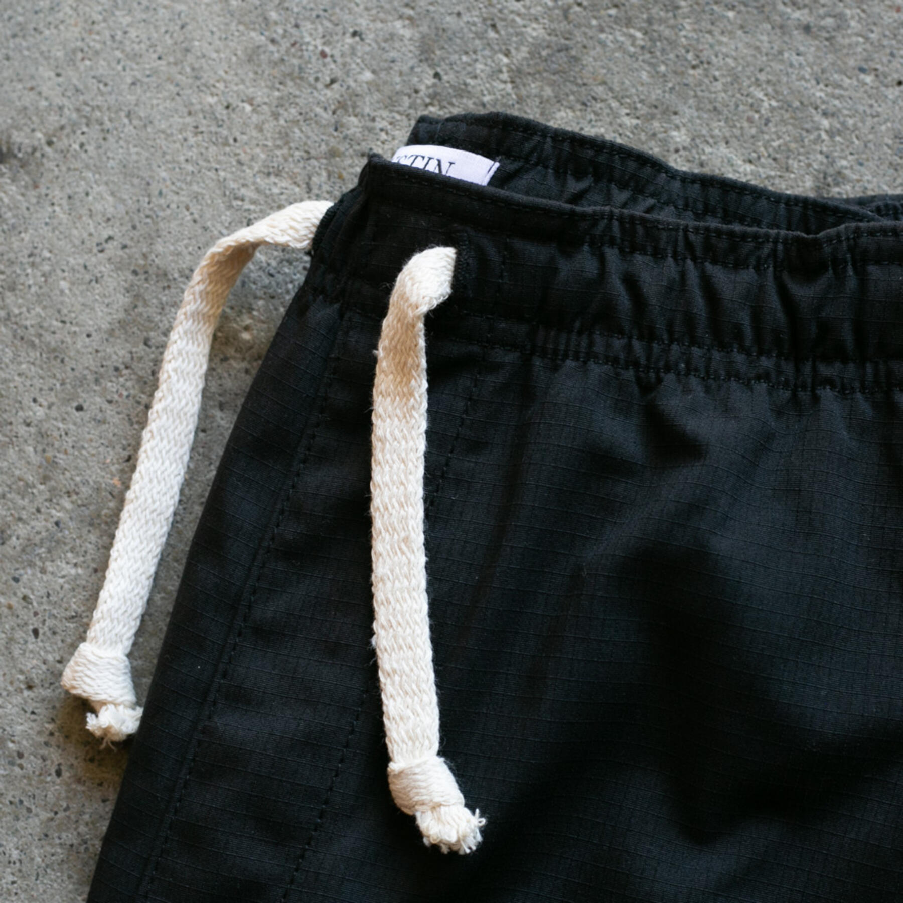 gustin stretch ripstop joggers - black