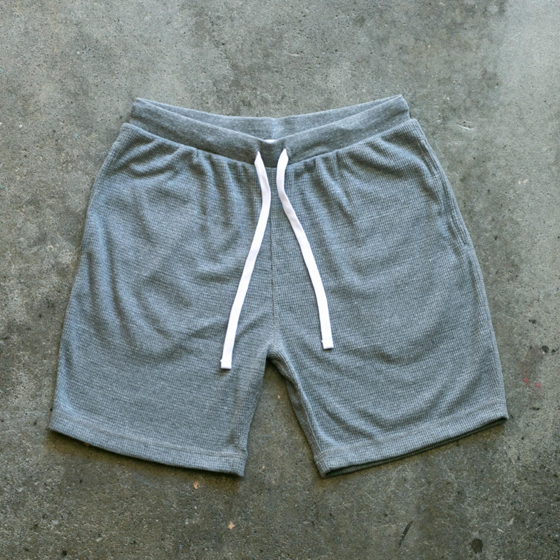 gustin waffle sweatshorts 3 pack (heather grey, charcoal, red)