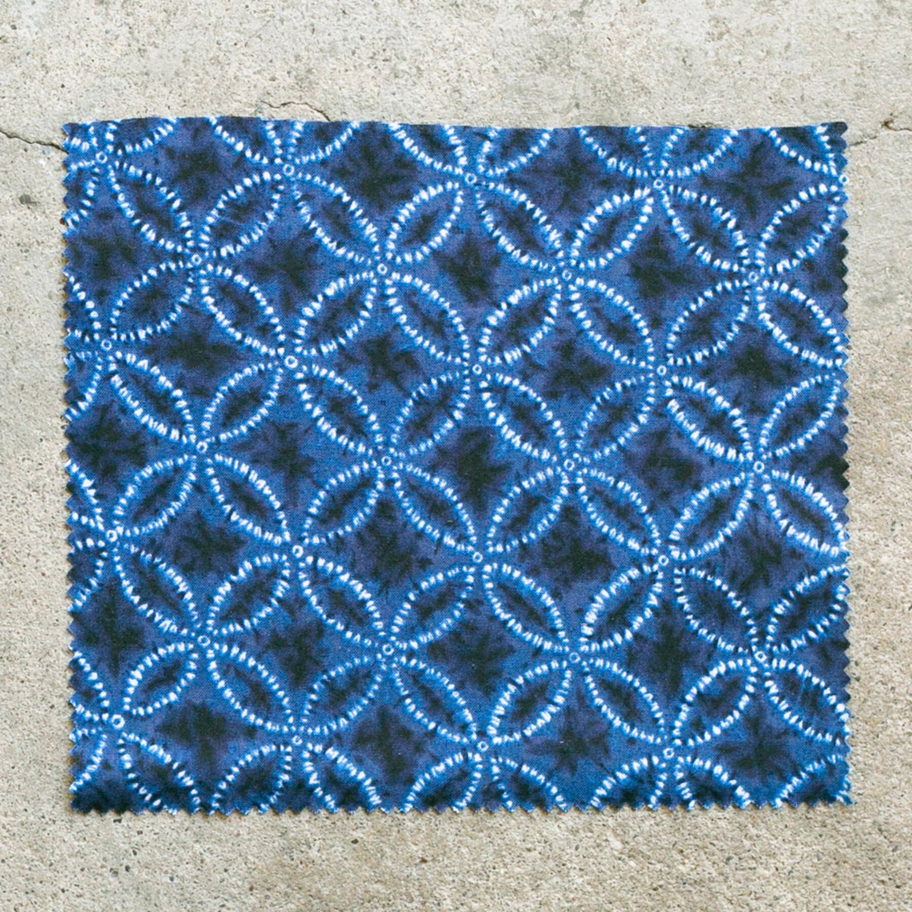 gustin #861 japan shibori dye - navy rings