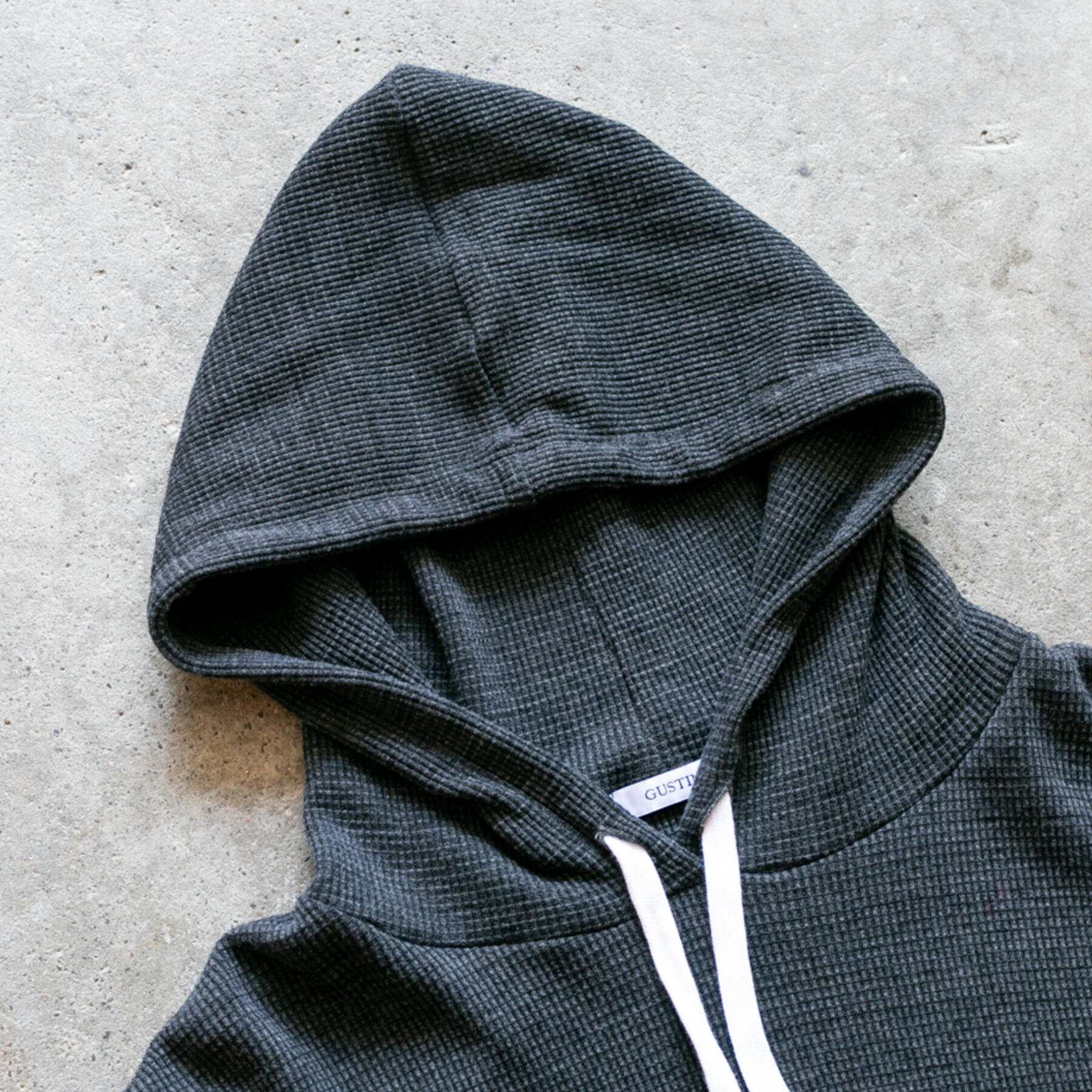 gustin waffle pullover - charcoal