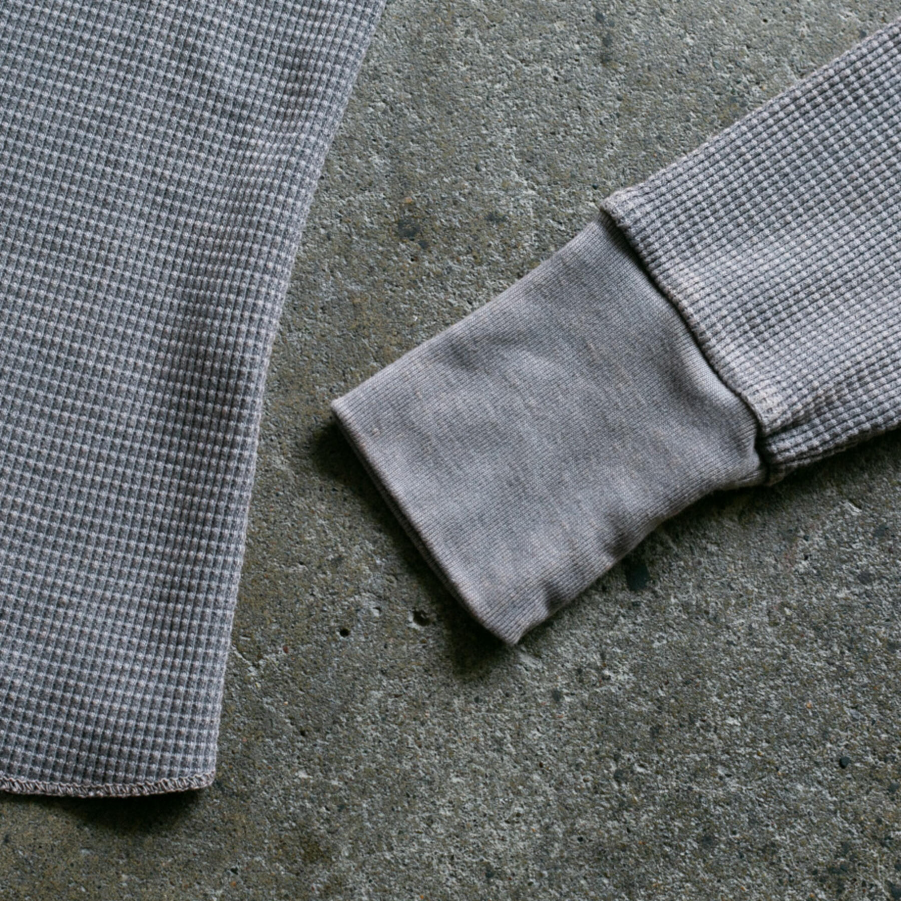 gustin vintage wash waffle crewneck - stone