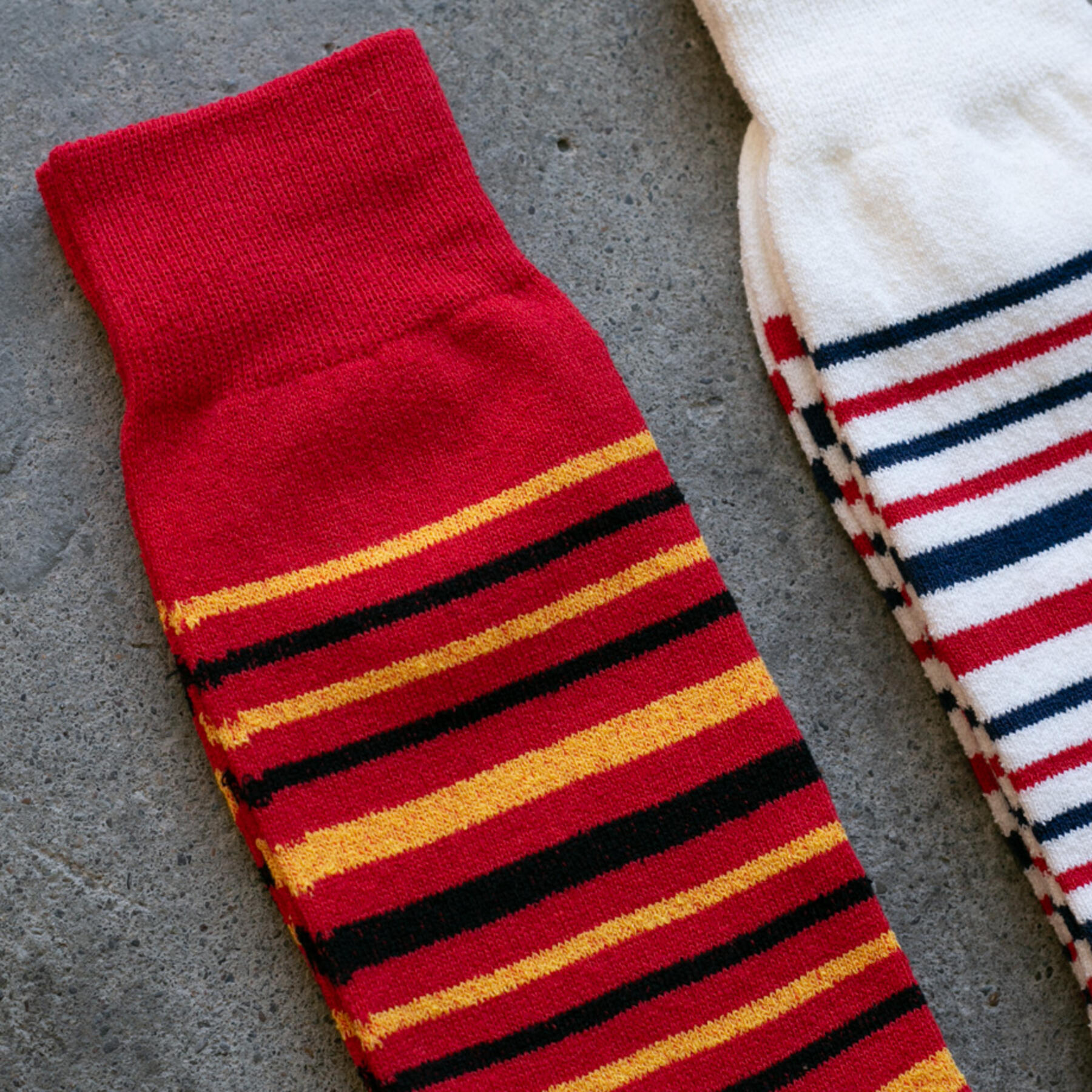 gustin japan wabi sabi stripe sock 3pk (white, red, brown)