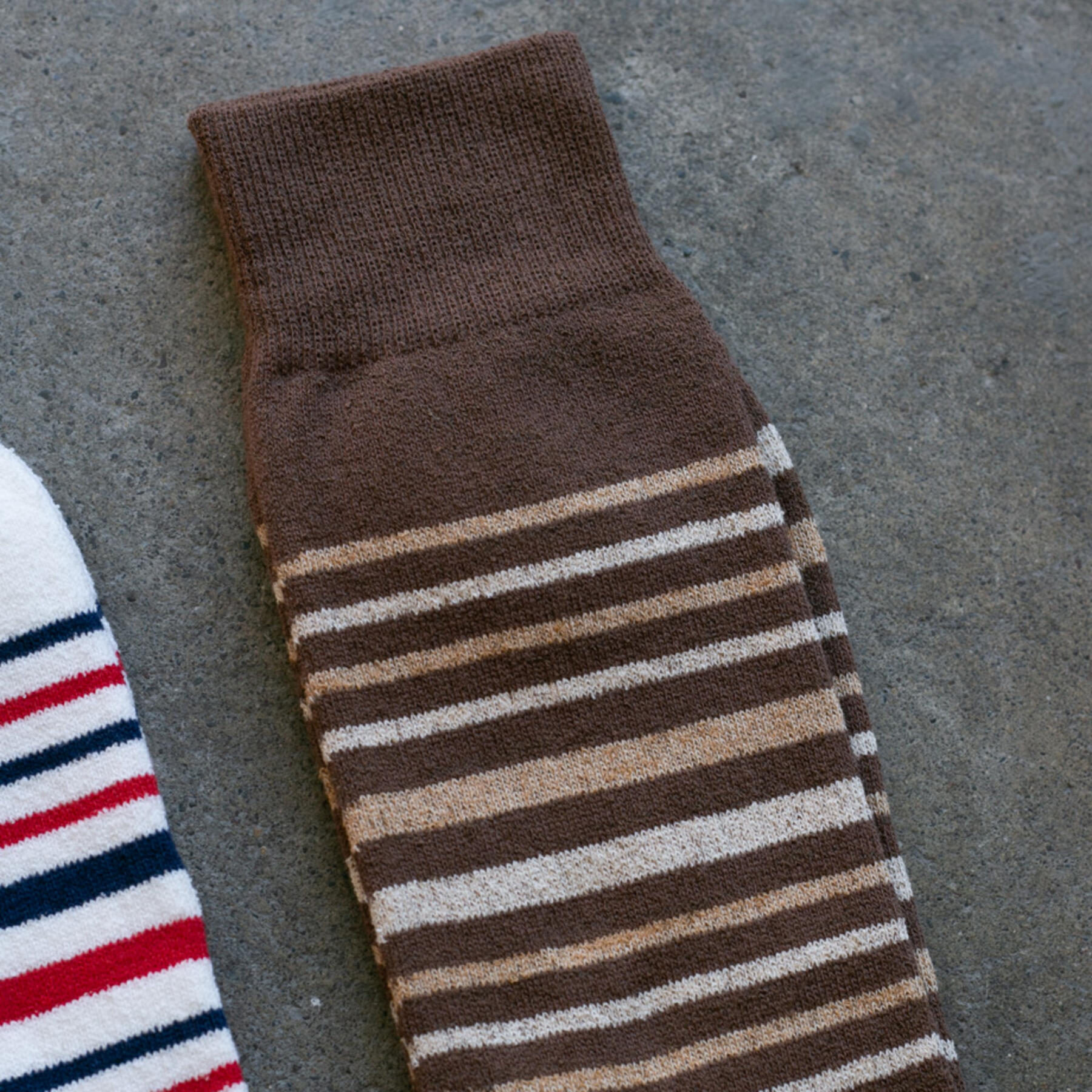 gustin japan wabi sabi stripe sock 3pk (white, red, brown)