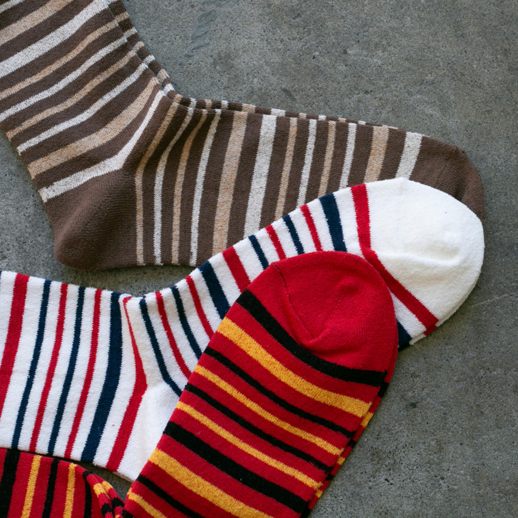 gustin japan wabi sabi stripe sock 3pk (white, red, brown)