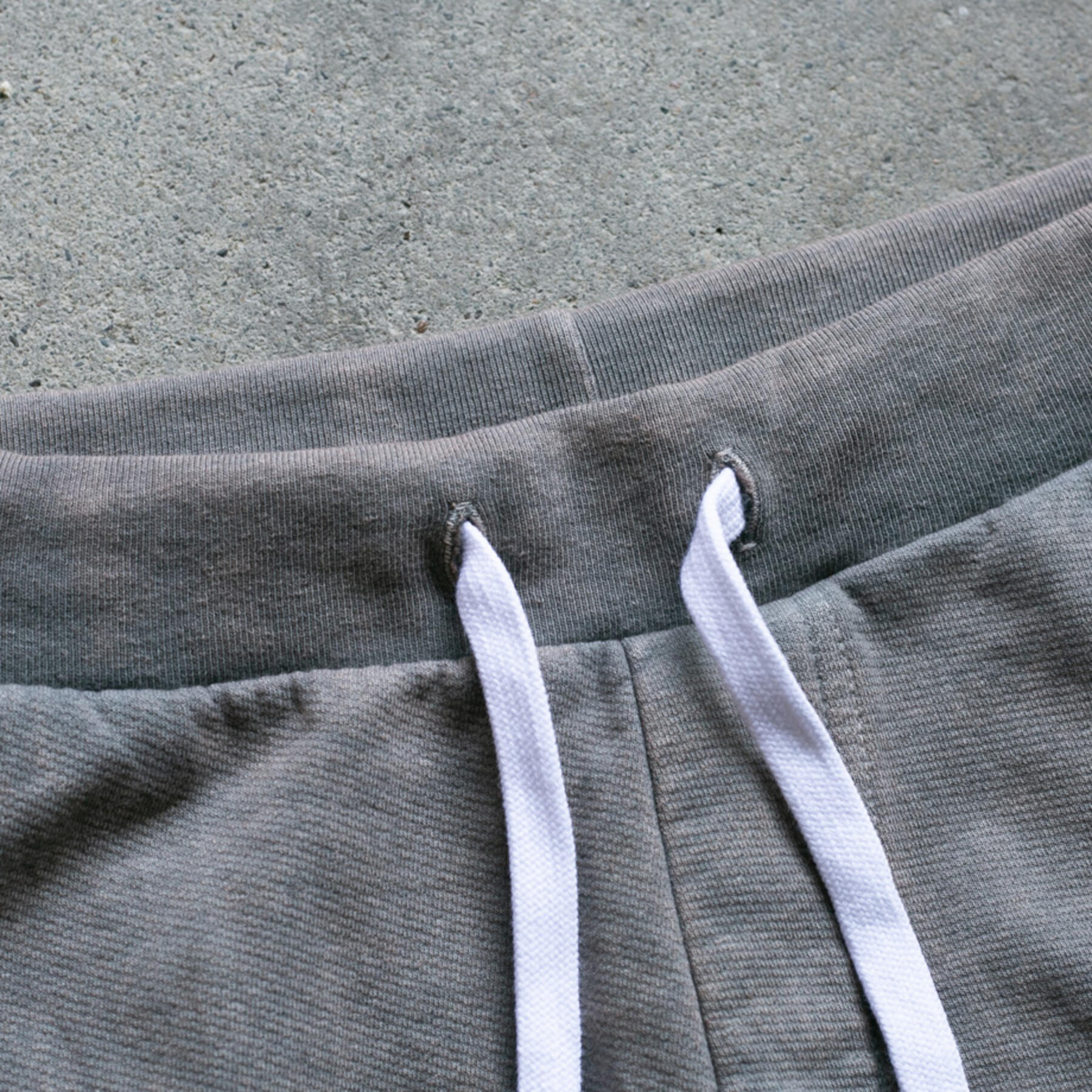 gustin vintage sweatpants - putty