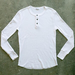 gustin waffle henley - white