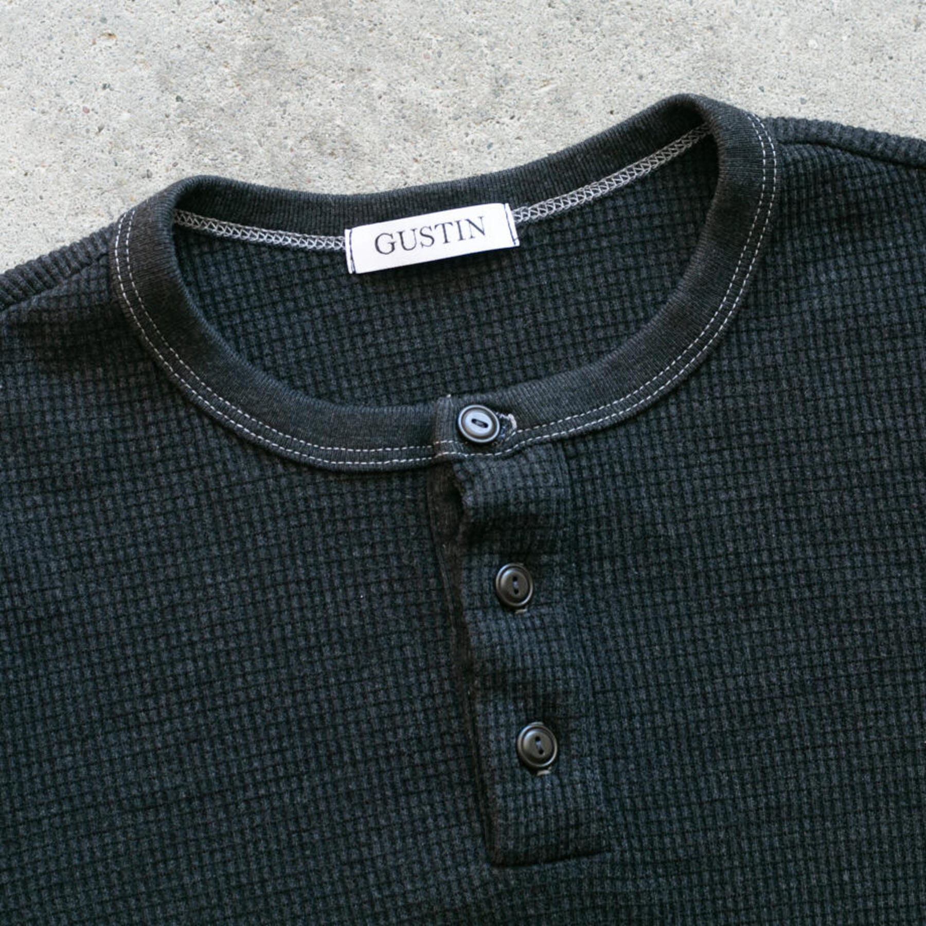 gustin waffle henley - black