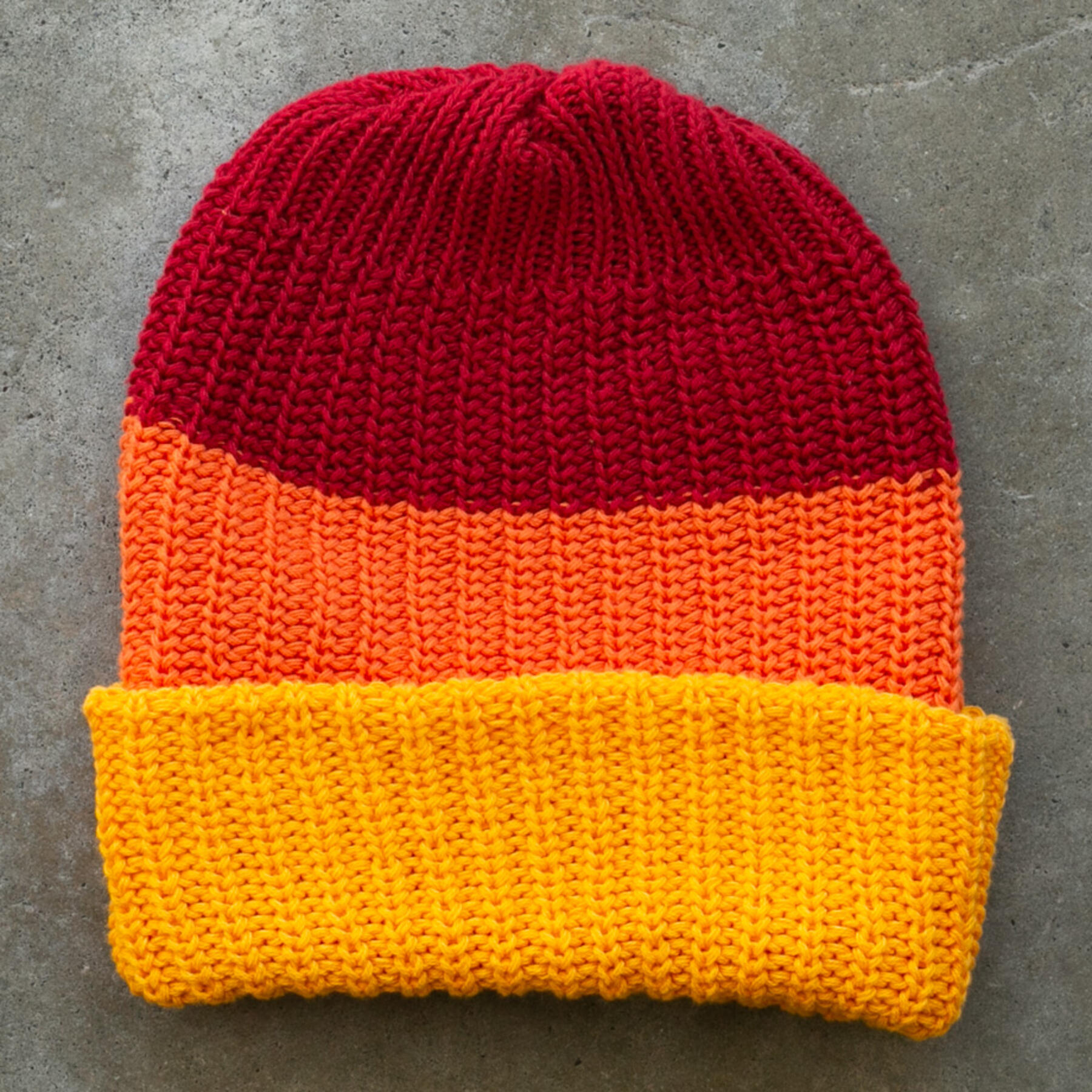 gustin color block beanie - redxorangexmarigold