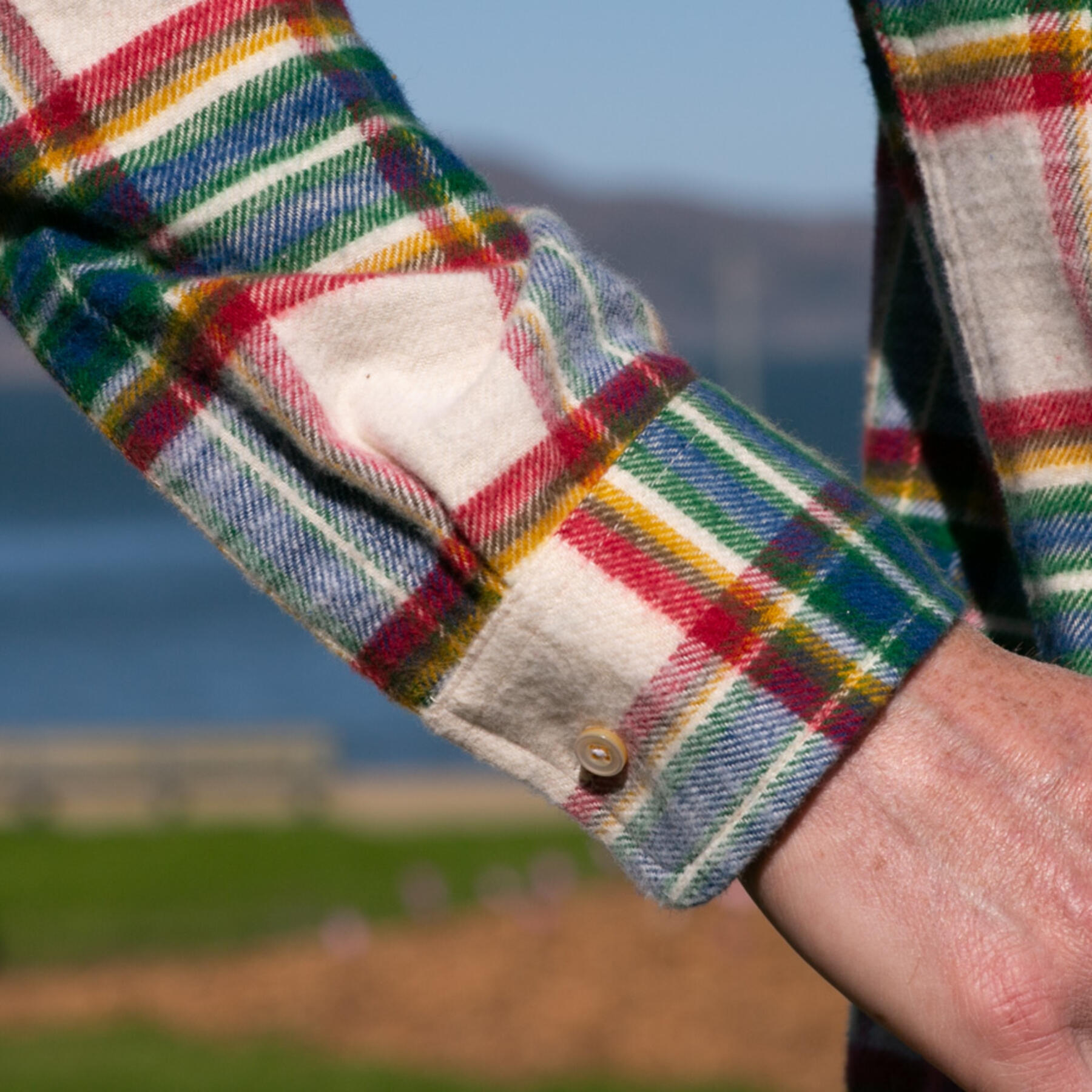 gustin #868 electric felt flannel - cream