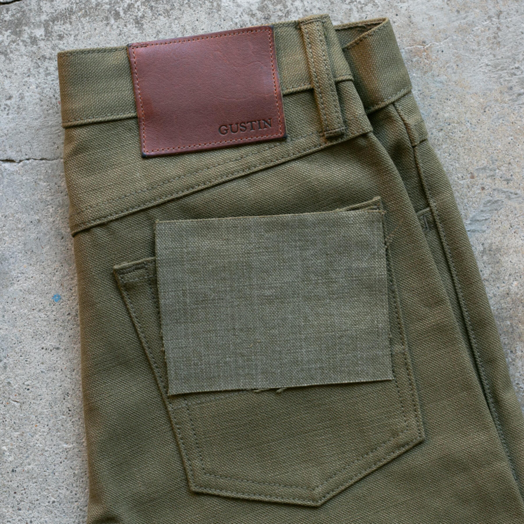 gustin #142 japan monster duck - olive drab