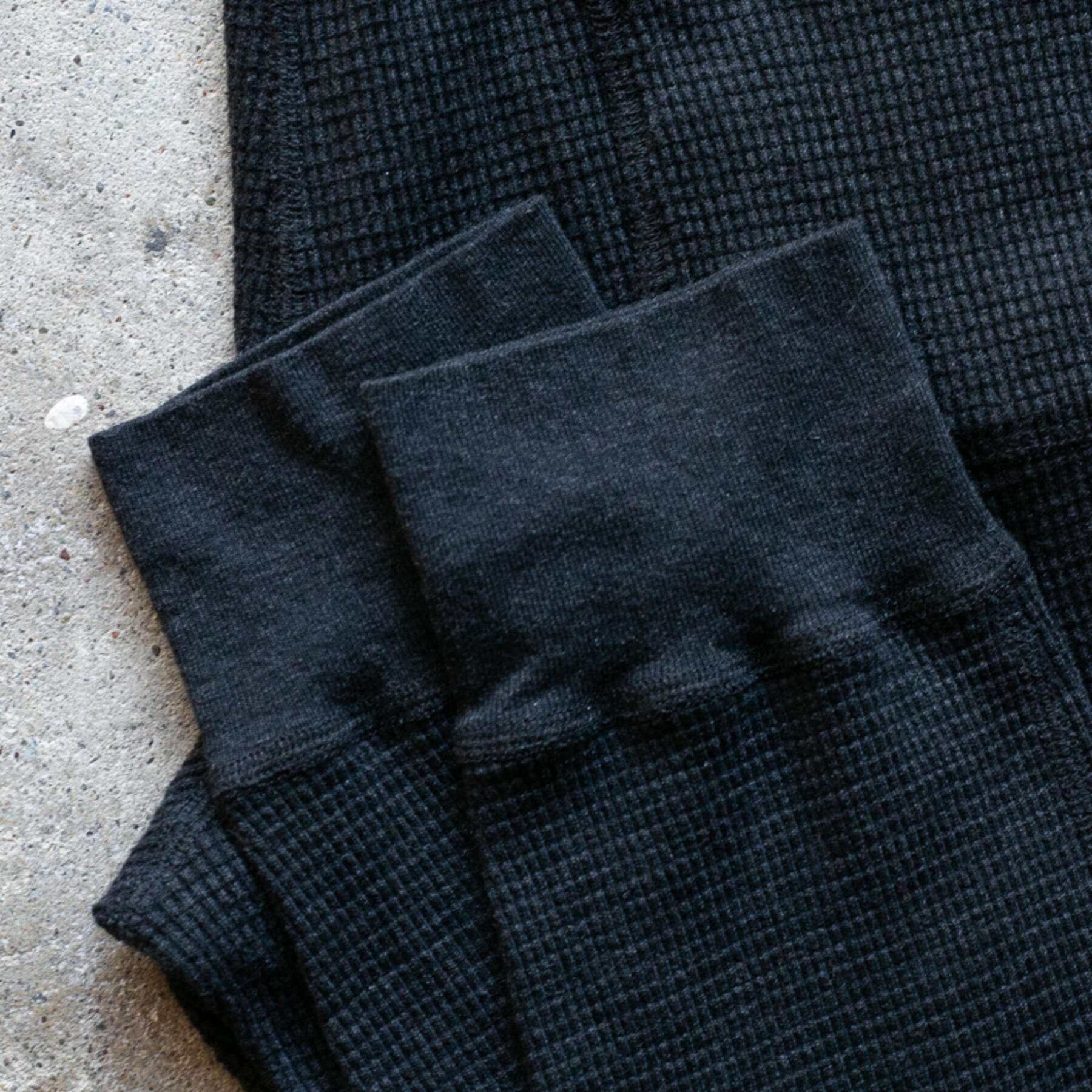 gustin waffle sweatpants - black
