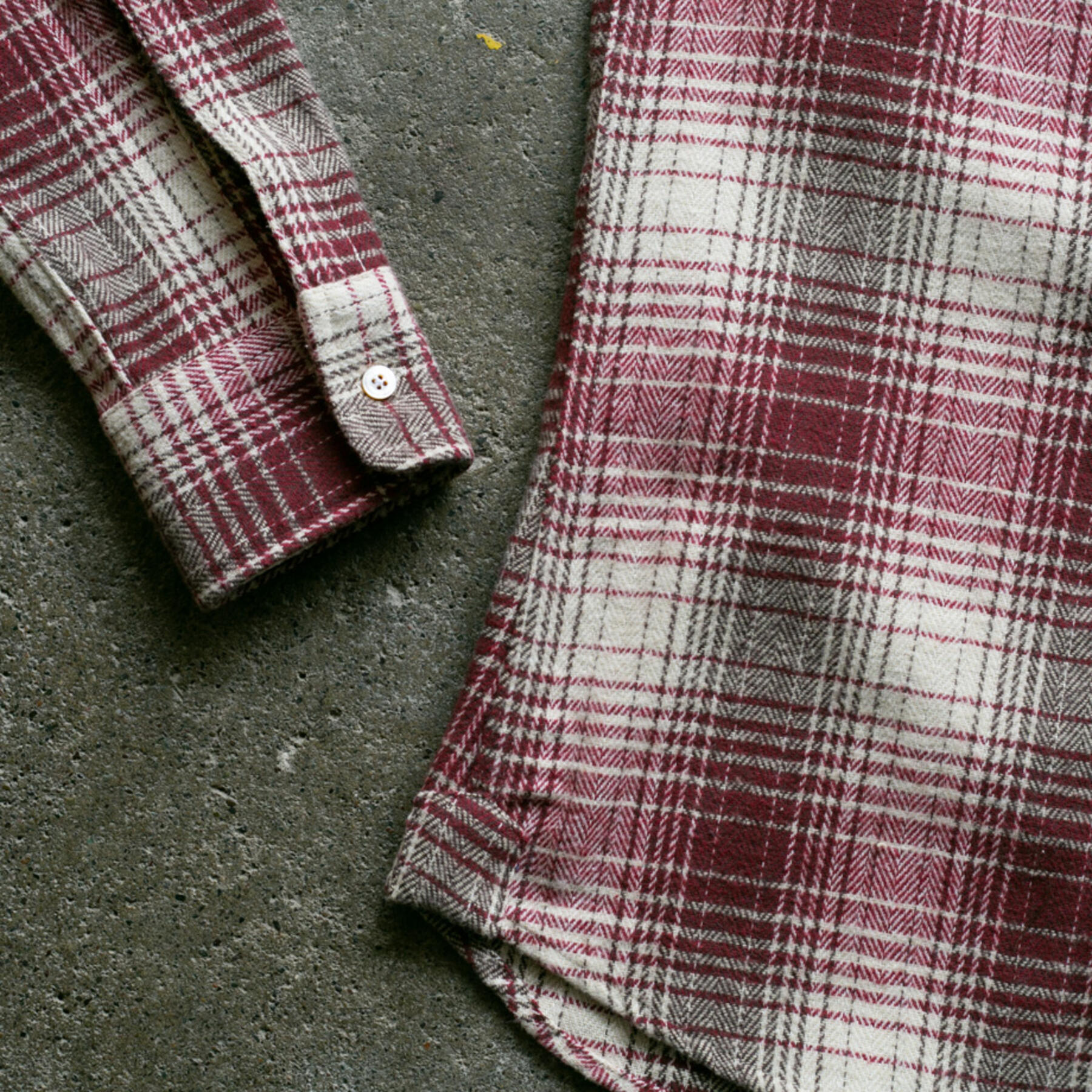 gustin #901 plaid herringbone - crimson