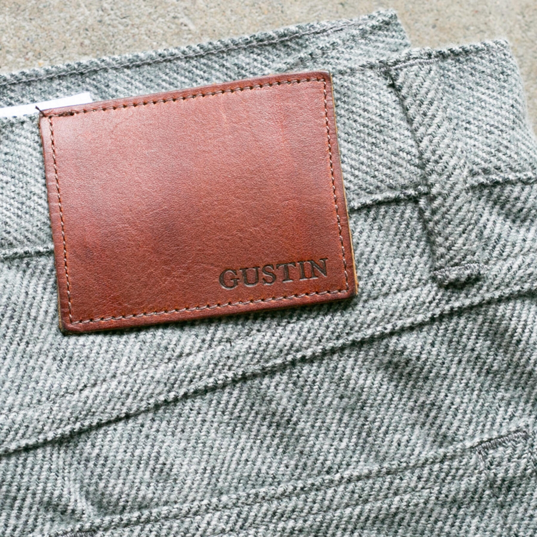 gustin #162 ultrasoft brindle - grey concrete