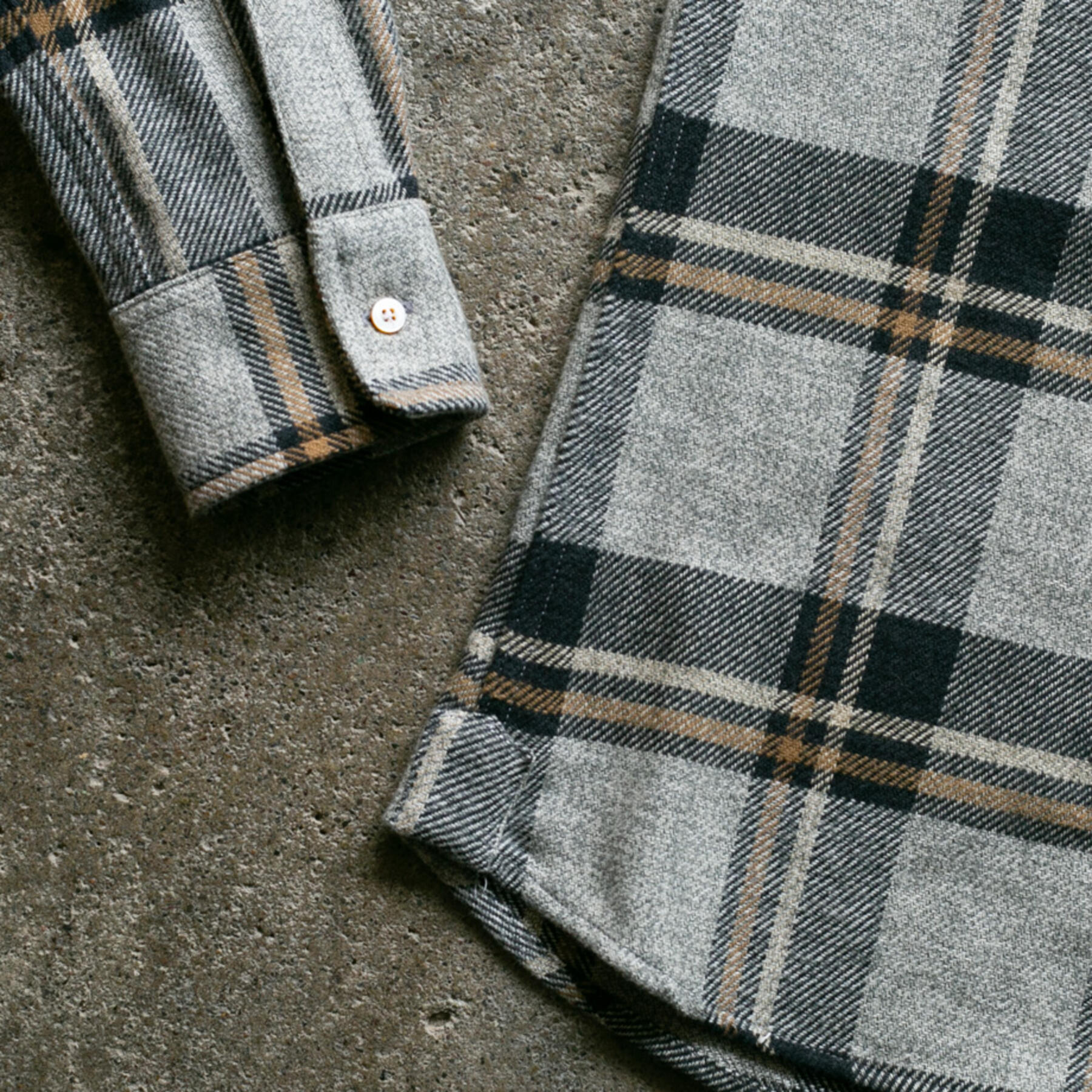 gustin #914 retro loose weave plaid - stone navy