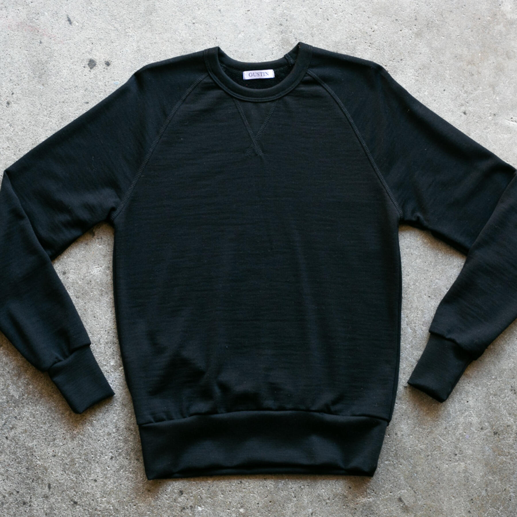 gustin merino wool sweatshirt - black