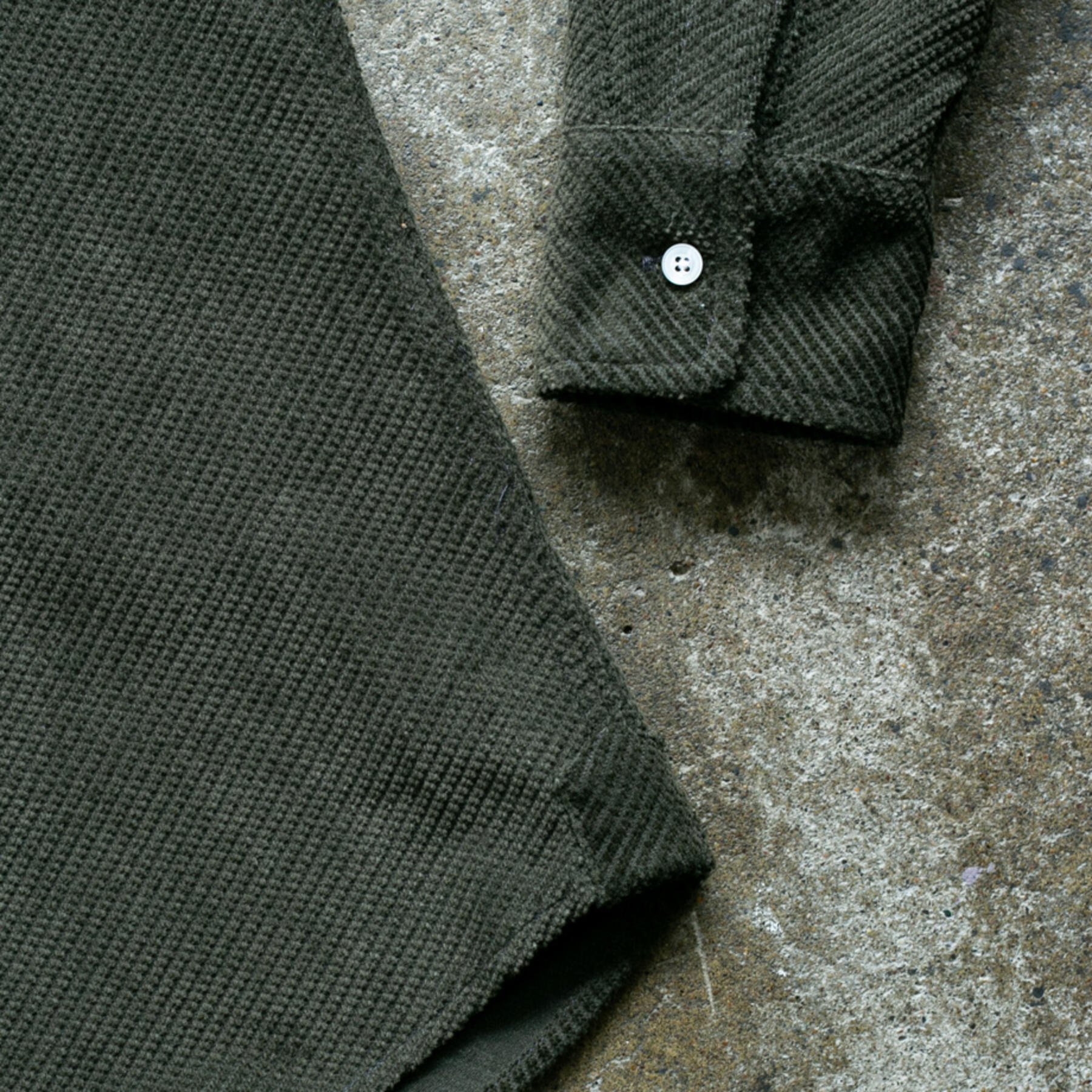 gustin #923 bias corduroy - olive