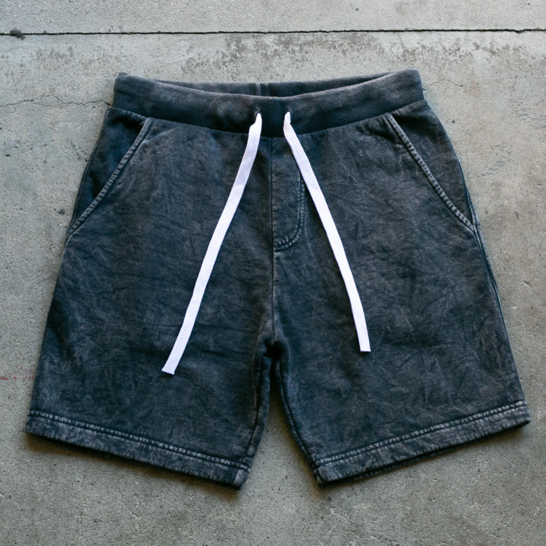 gustin vintage sweatshorts - black