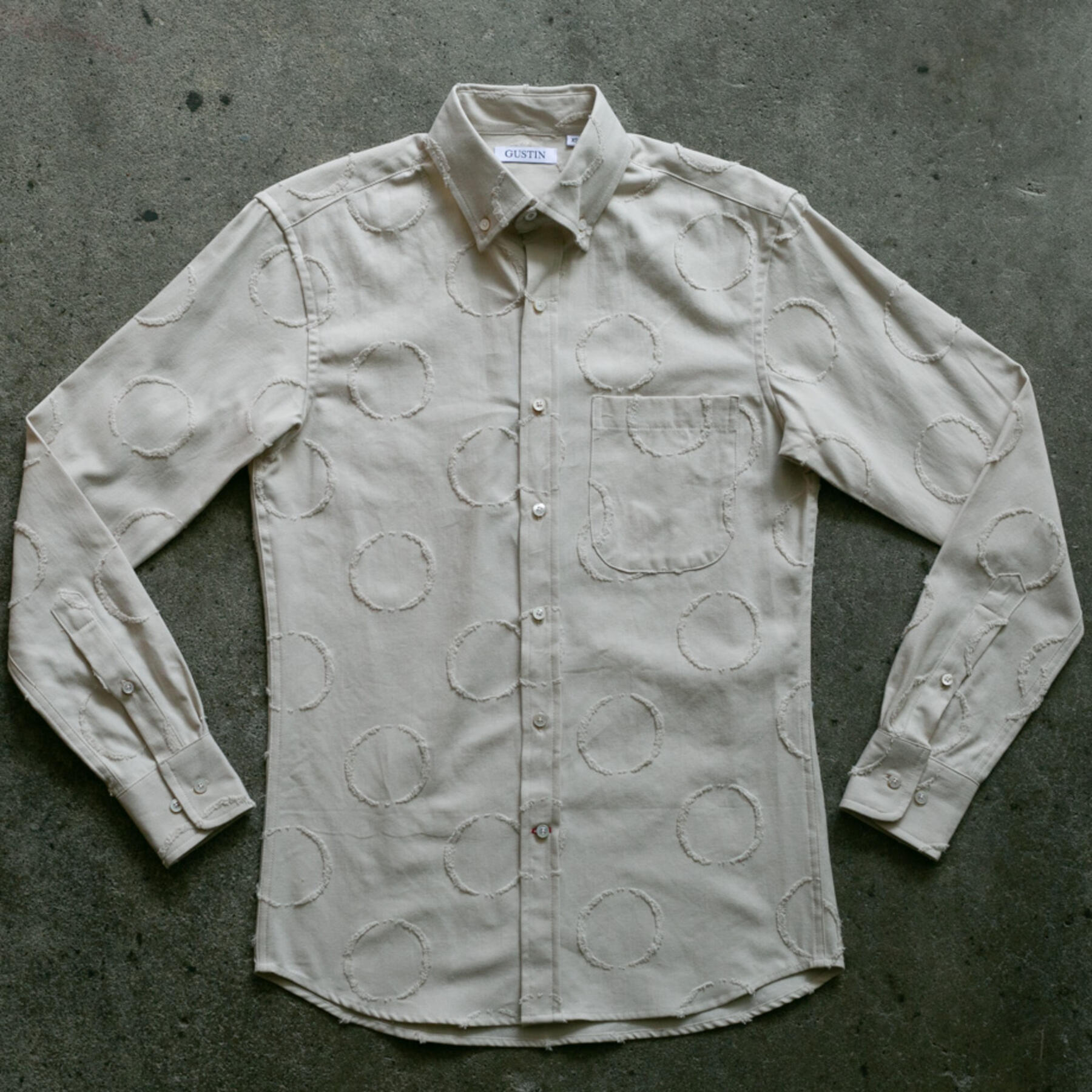 gustin #515 tufted circle shirt - natural