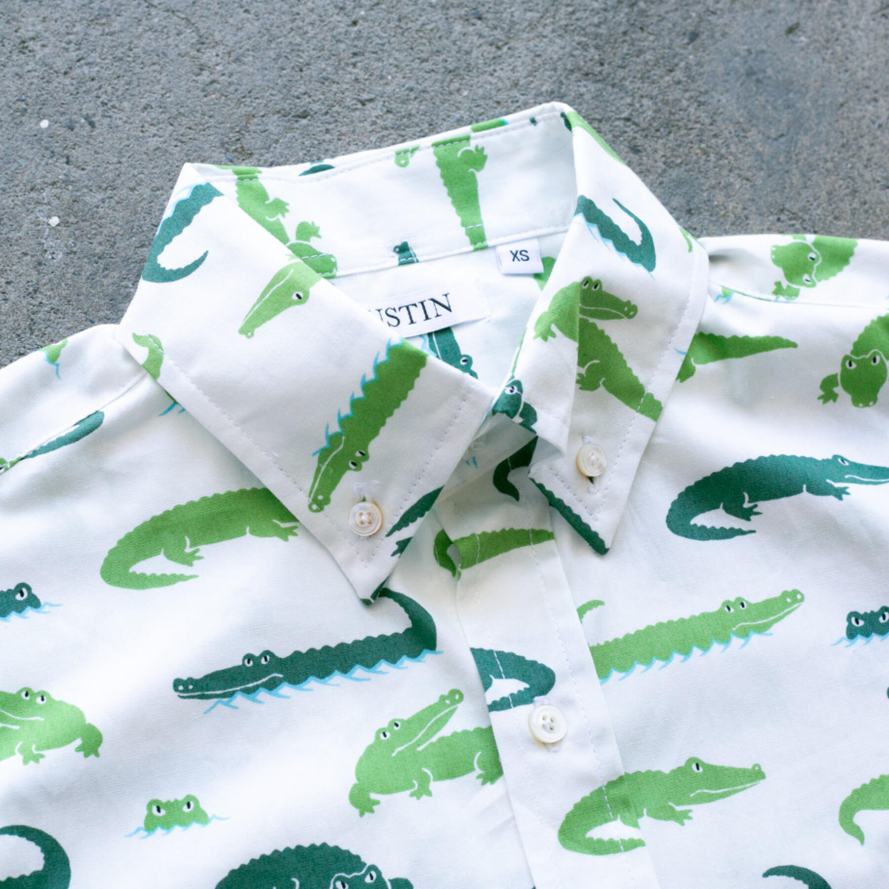 gustin #947 alligators - white