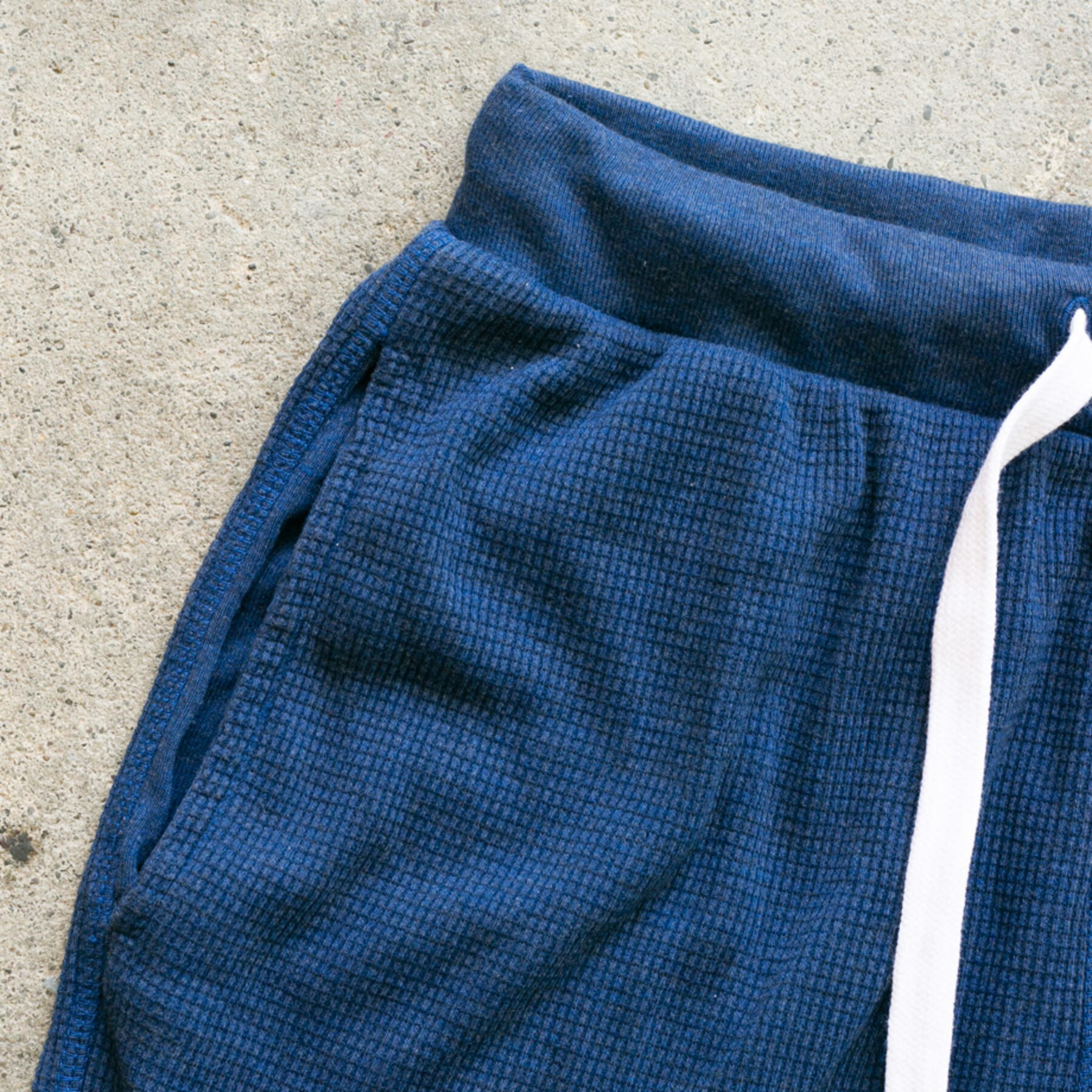gustin waffle sweatshorts - royal