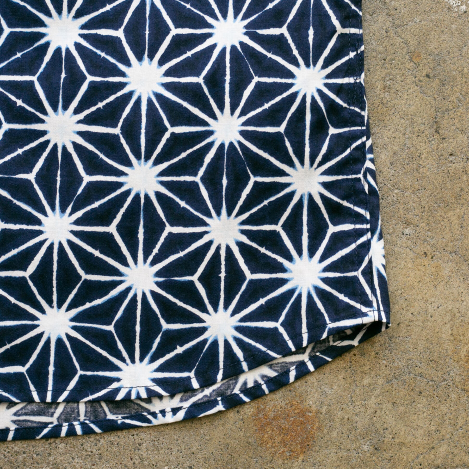 gustin #957 shibori dye stars short sleeve shirt - navy