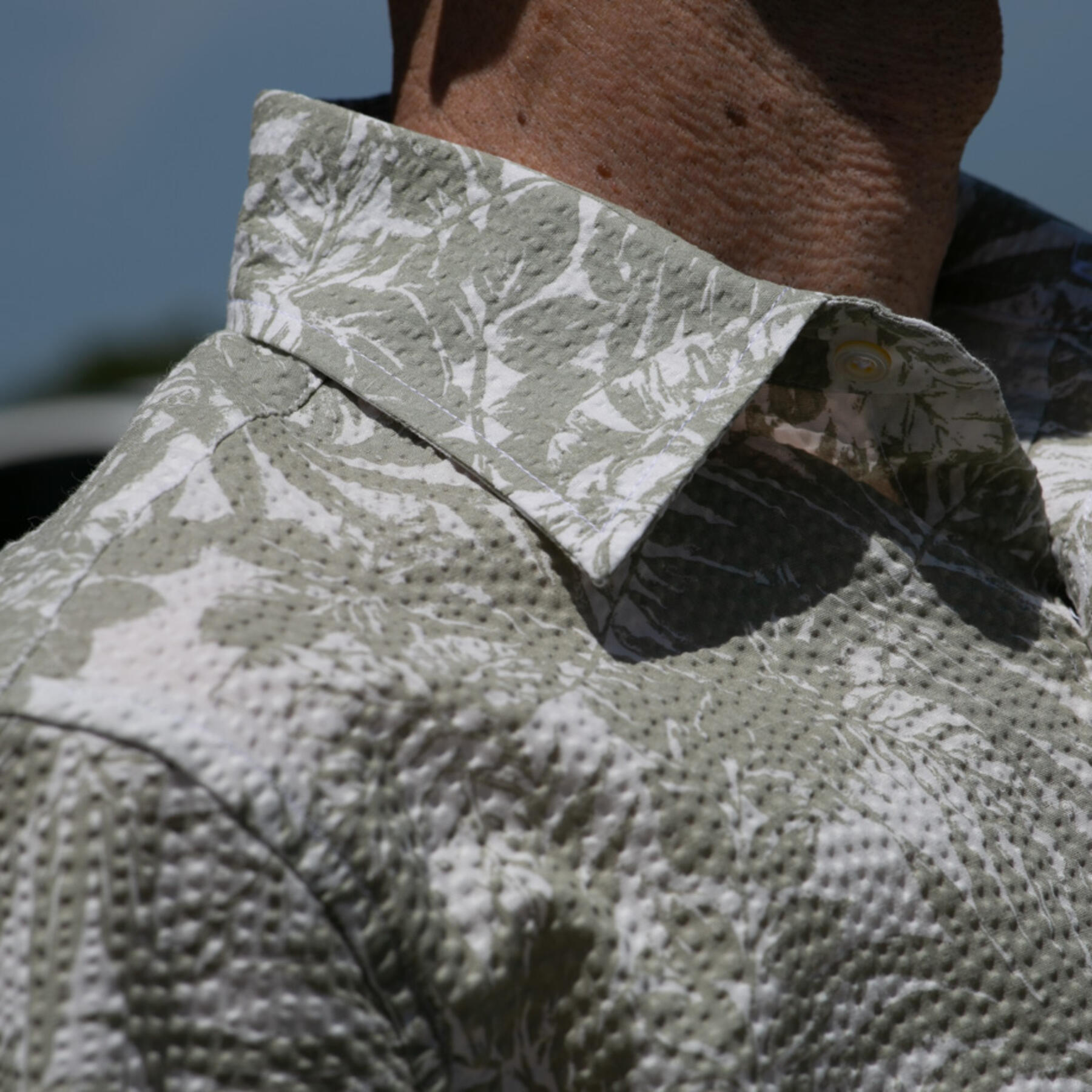 gustin #961 seersucker jungle short sleeve shirt - olivexwhite