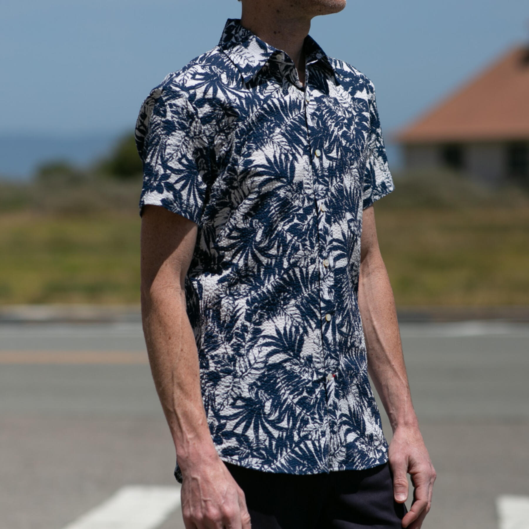 gustin #962 seersucker jungle short sleeve shirt - navyxwhite