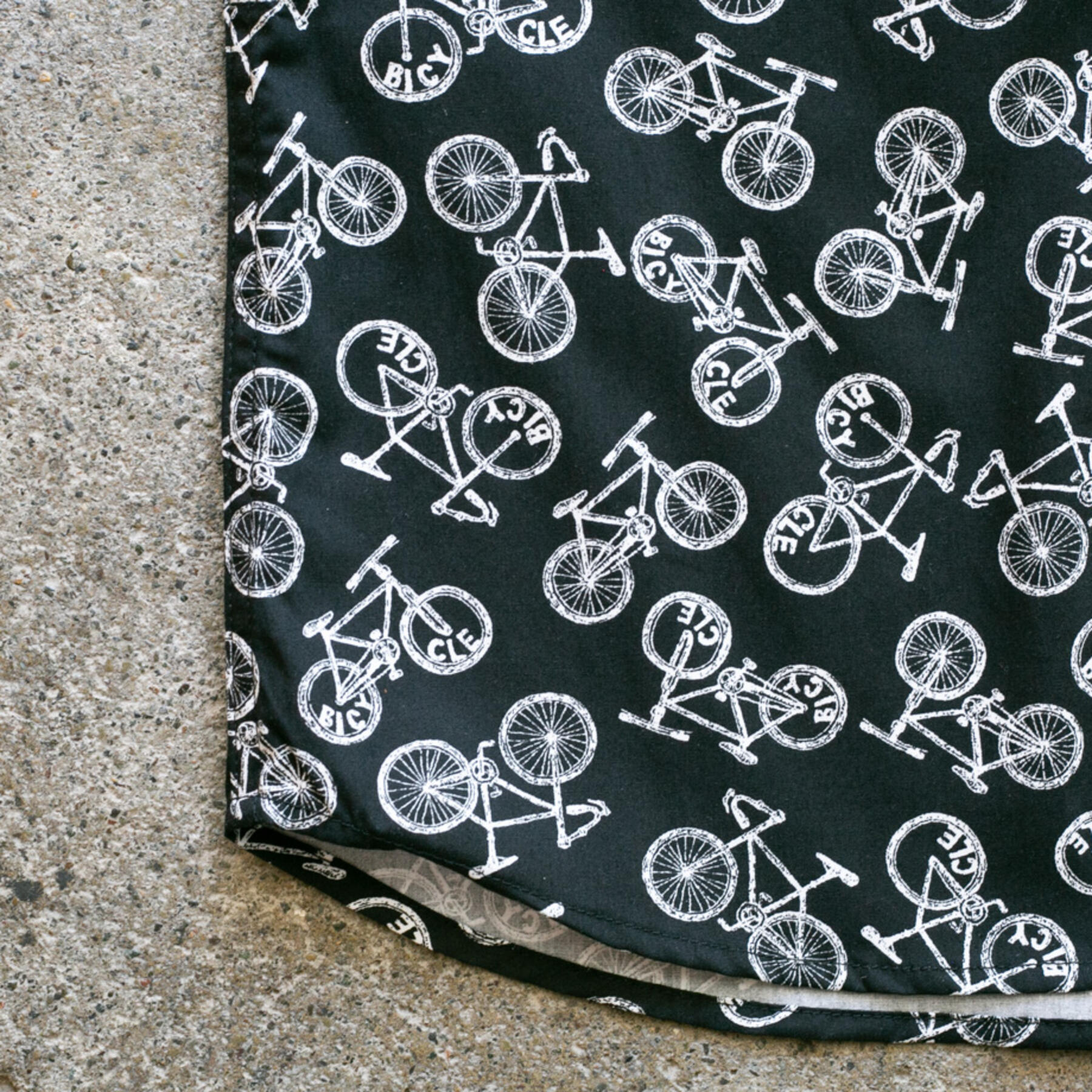 gustin #964 the bicycle short sleeve shirt - black