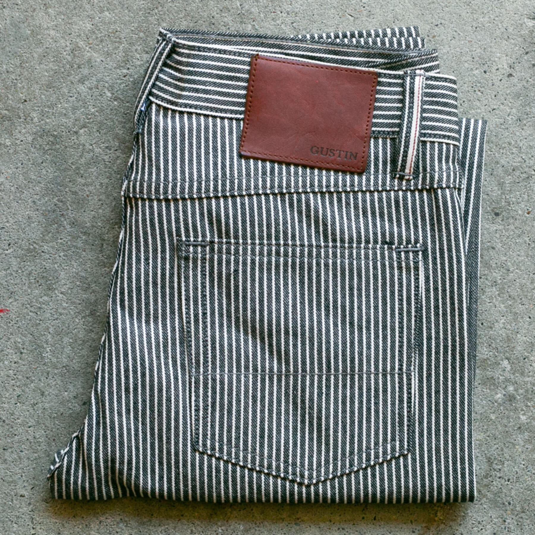 gustin #527 selvedge hickory stripe - indigo x white