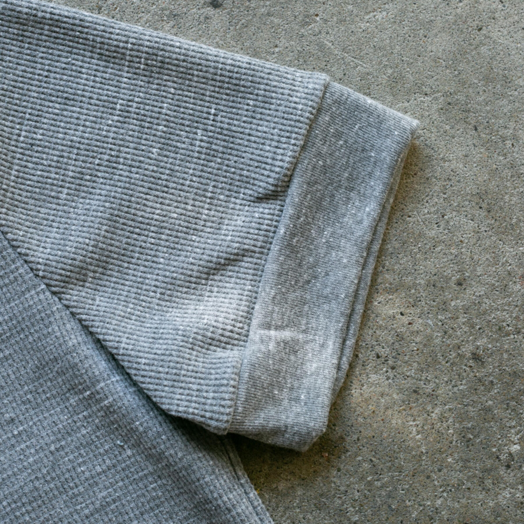 gustin waffle knit short sleeve henley - heather grey