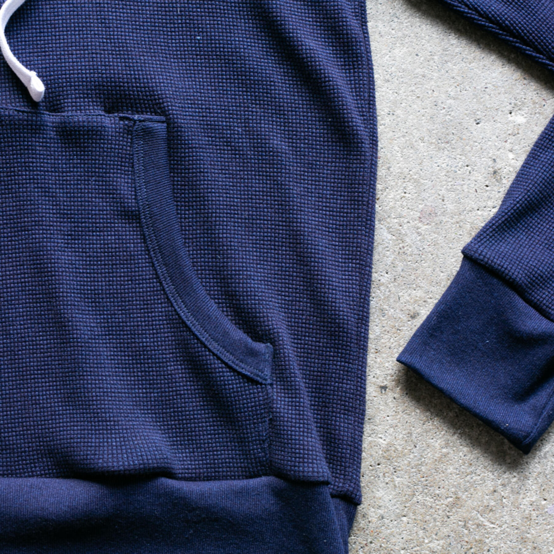 gustin indigo dyed waffle pullover