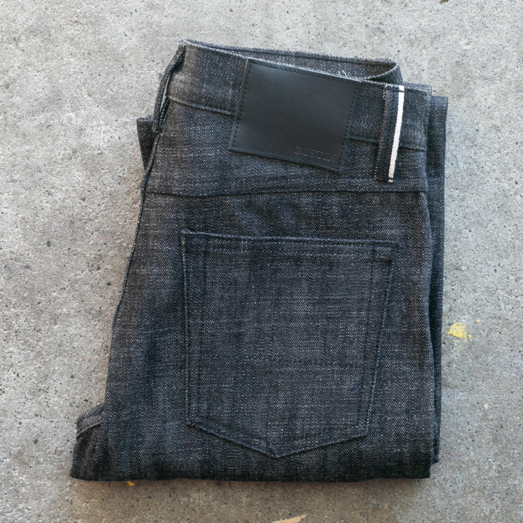 gustin #235 loomstate black