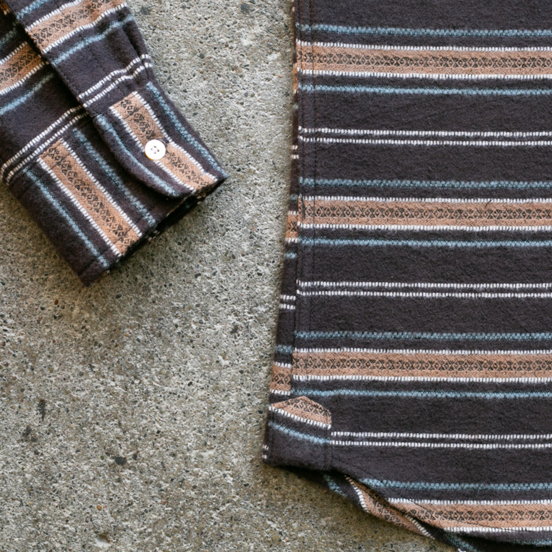 gustin #1032 japan saddle blanket jacquard - redwood