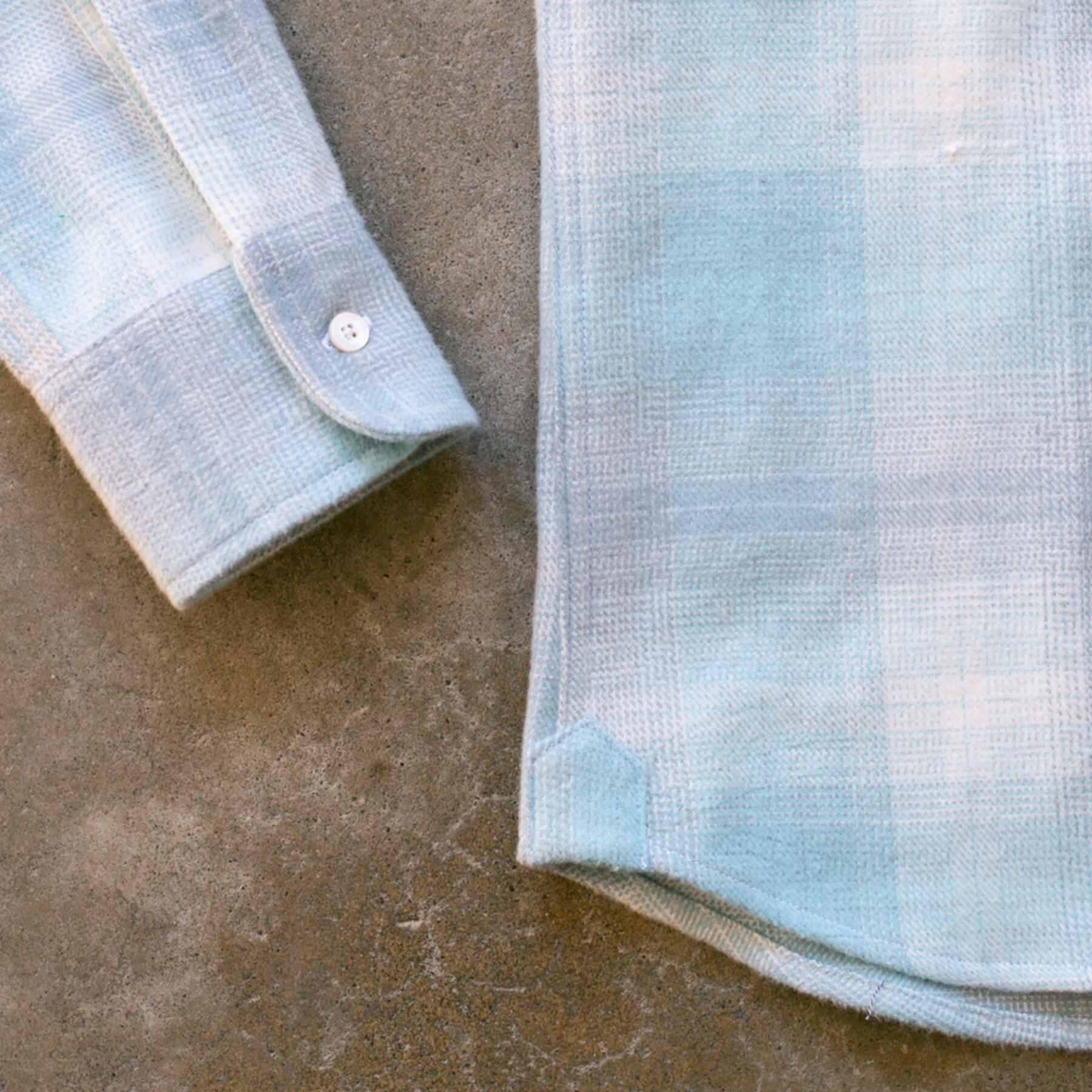 gustin #1039 woodsman flannel - sky