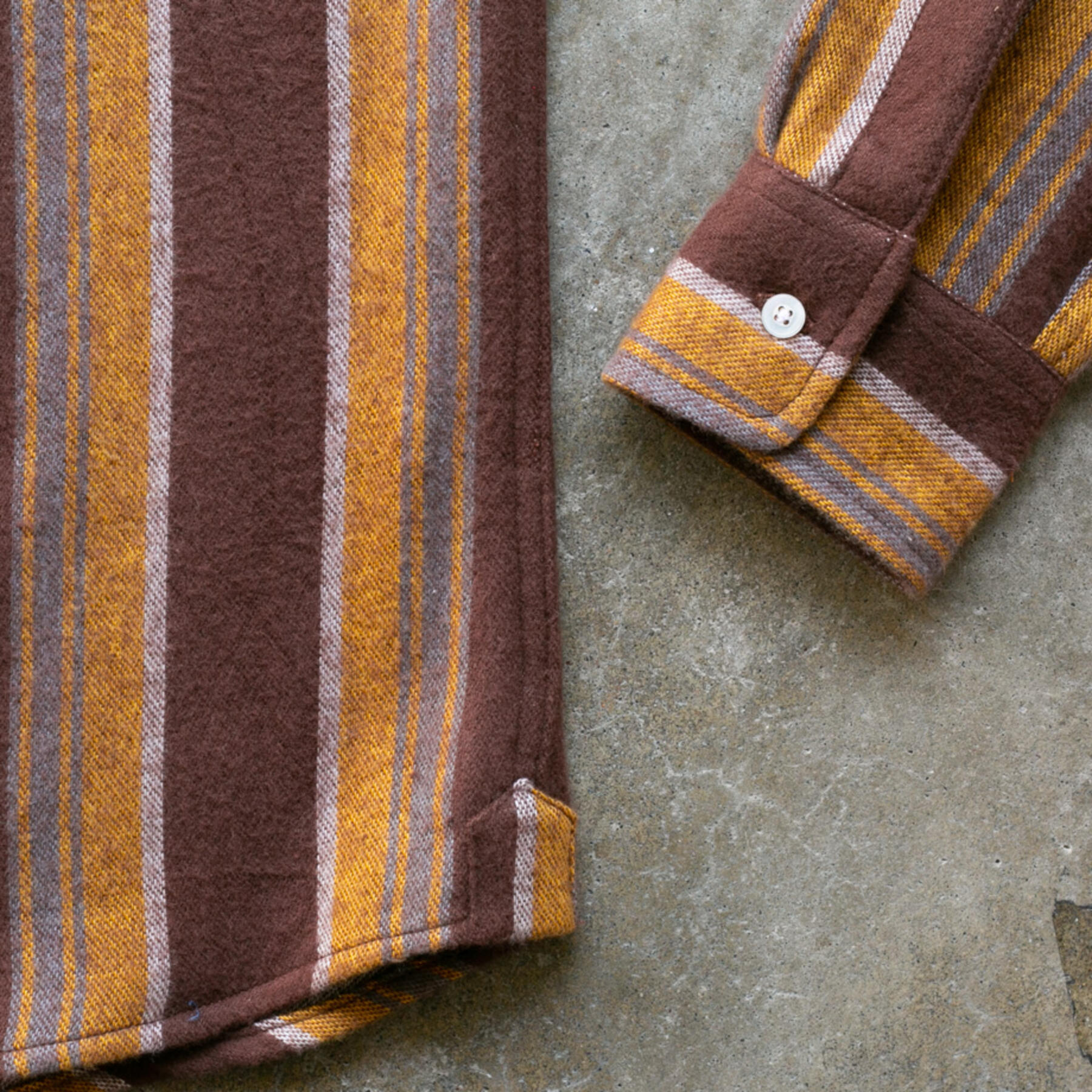 gustin #1066 retro stripe flannel - pumpkin