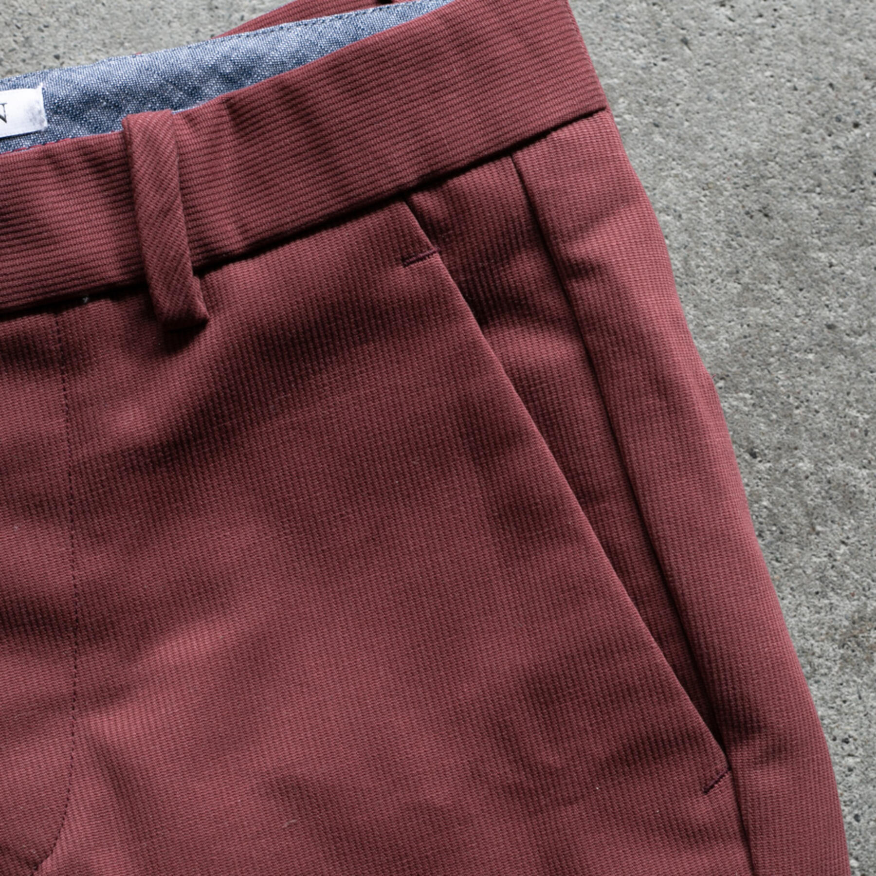 gustin #222 bedford corduroy chinos - deep red