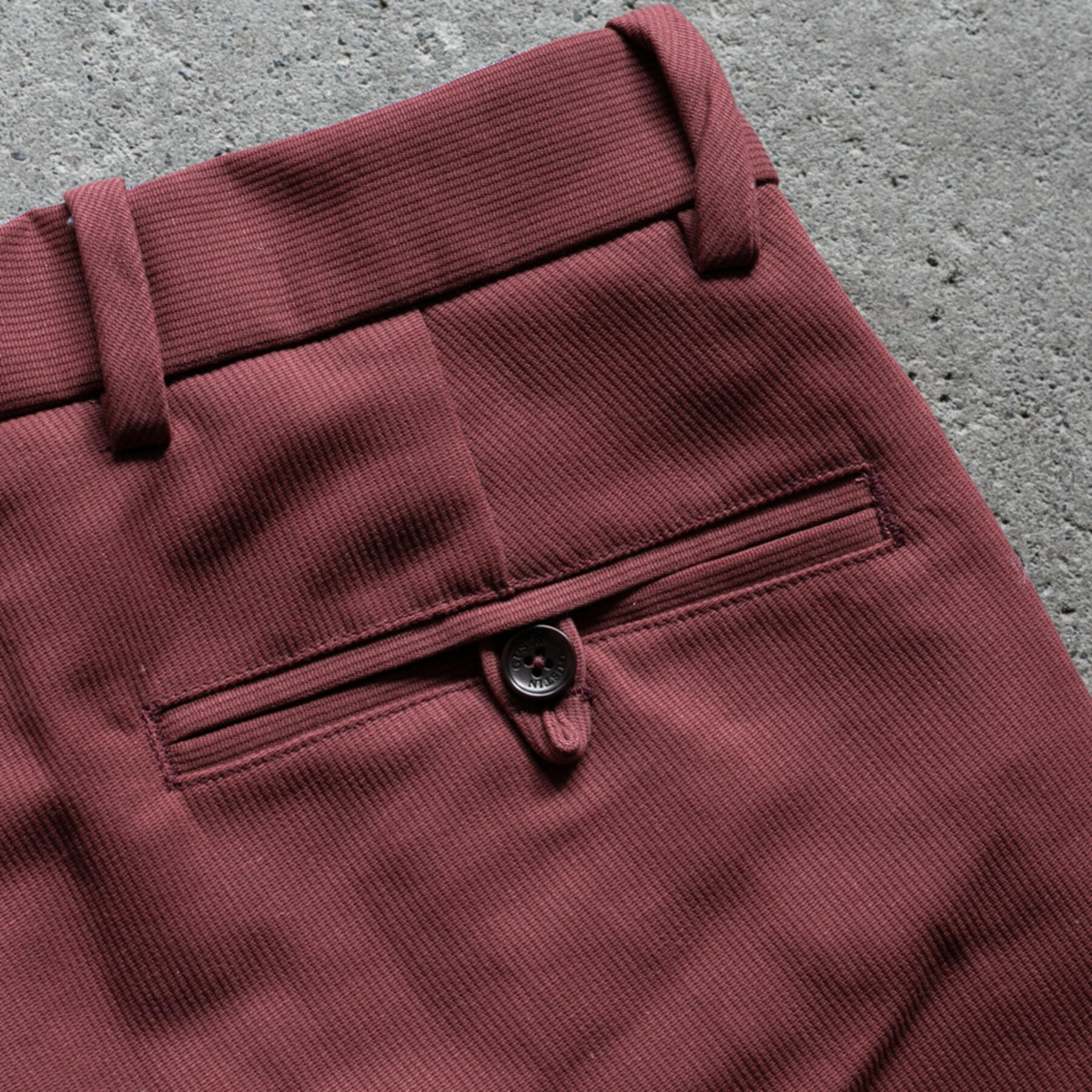 gustin #222 bedford corduroy chinos - deep red