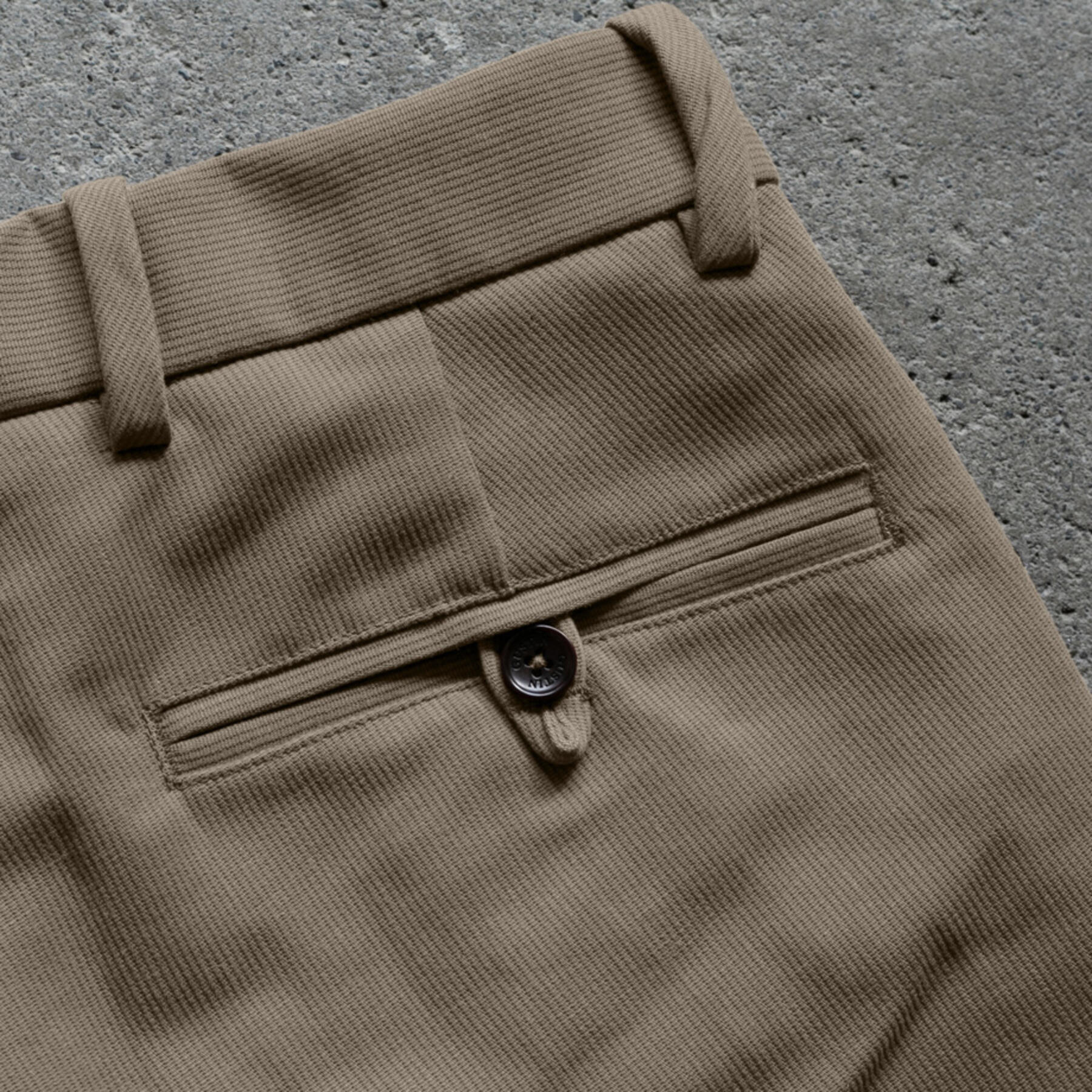 gustin #224 bedford corduroy chinos - khaki